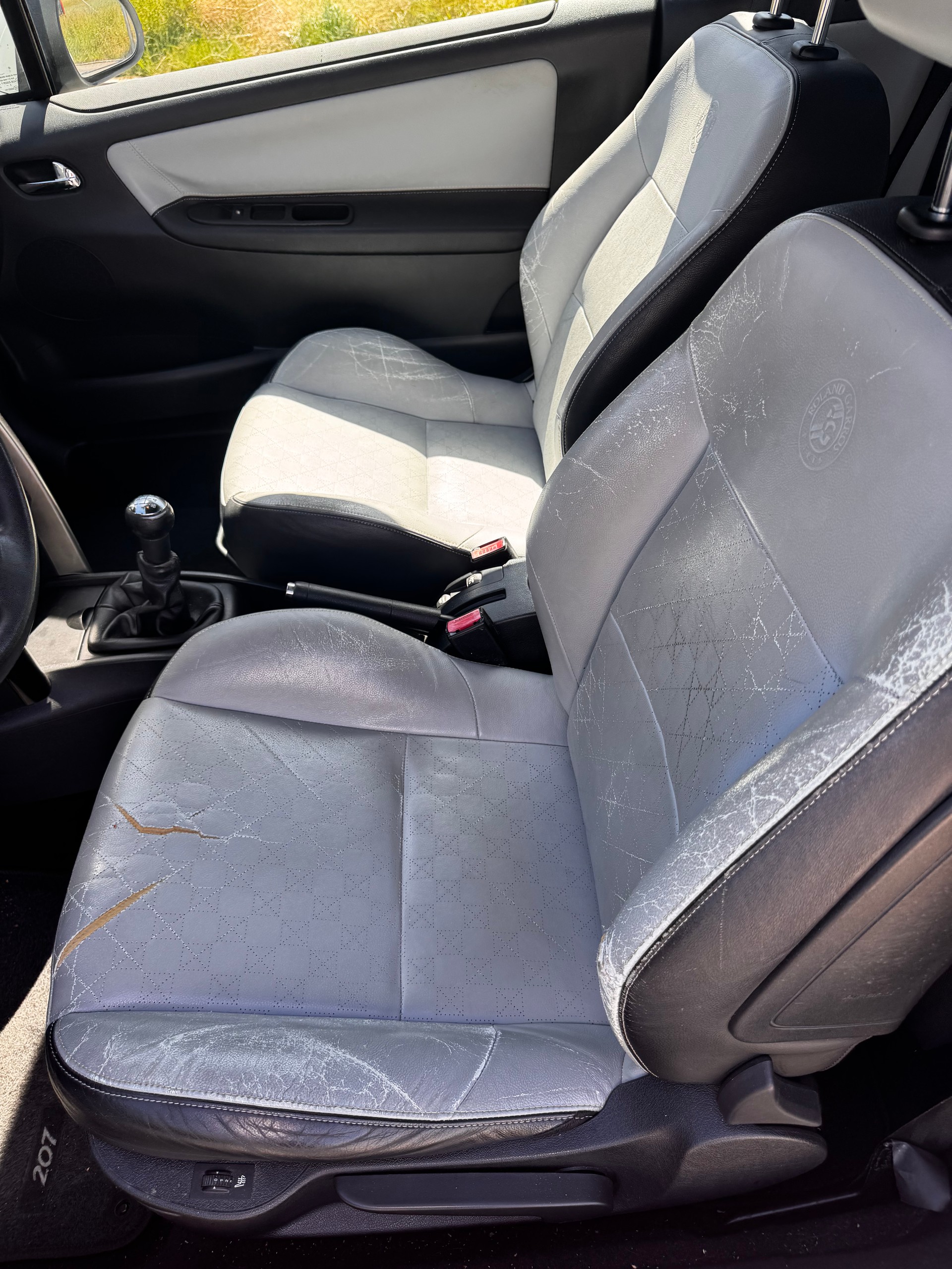 PEUGEOT 207 CC 1.6 16V Roland Garros-image-9