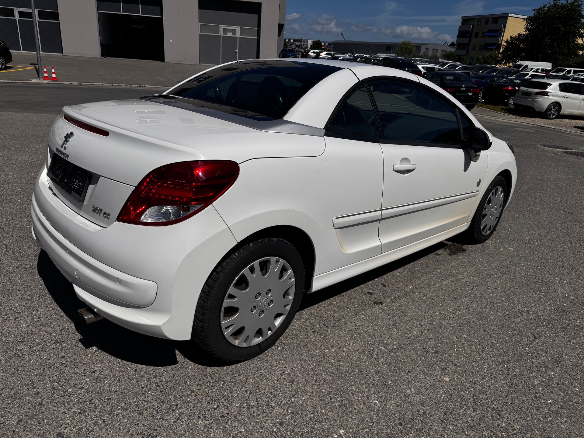 PEUGEOT 207 CC 1.6 16V Roland Garros-image-6