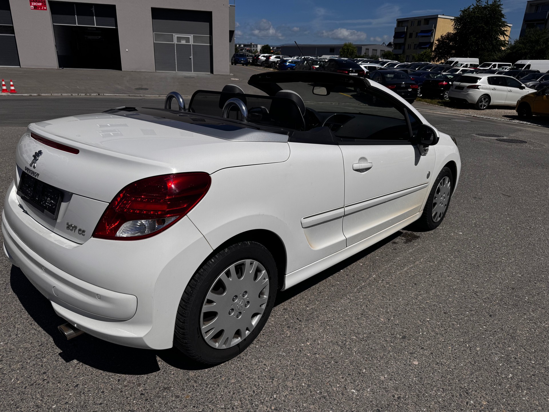 PEUGEOT 207 CC 1.6 16V Roland Garros-image-2
