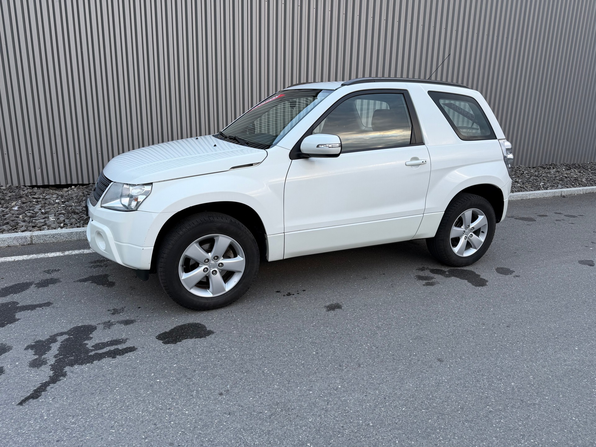 SUZUKI Grand Vitara 2.4 16V GL Top