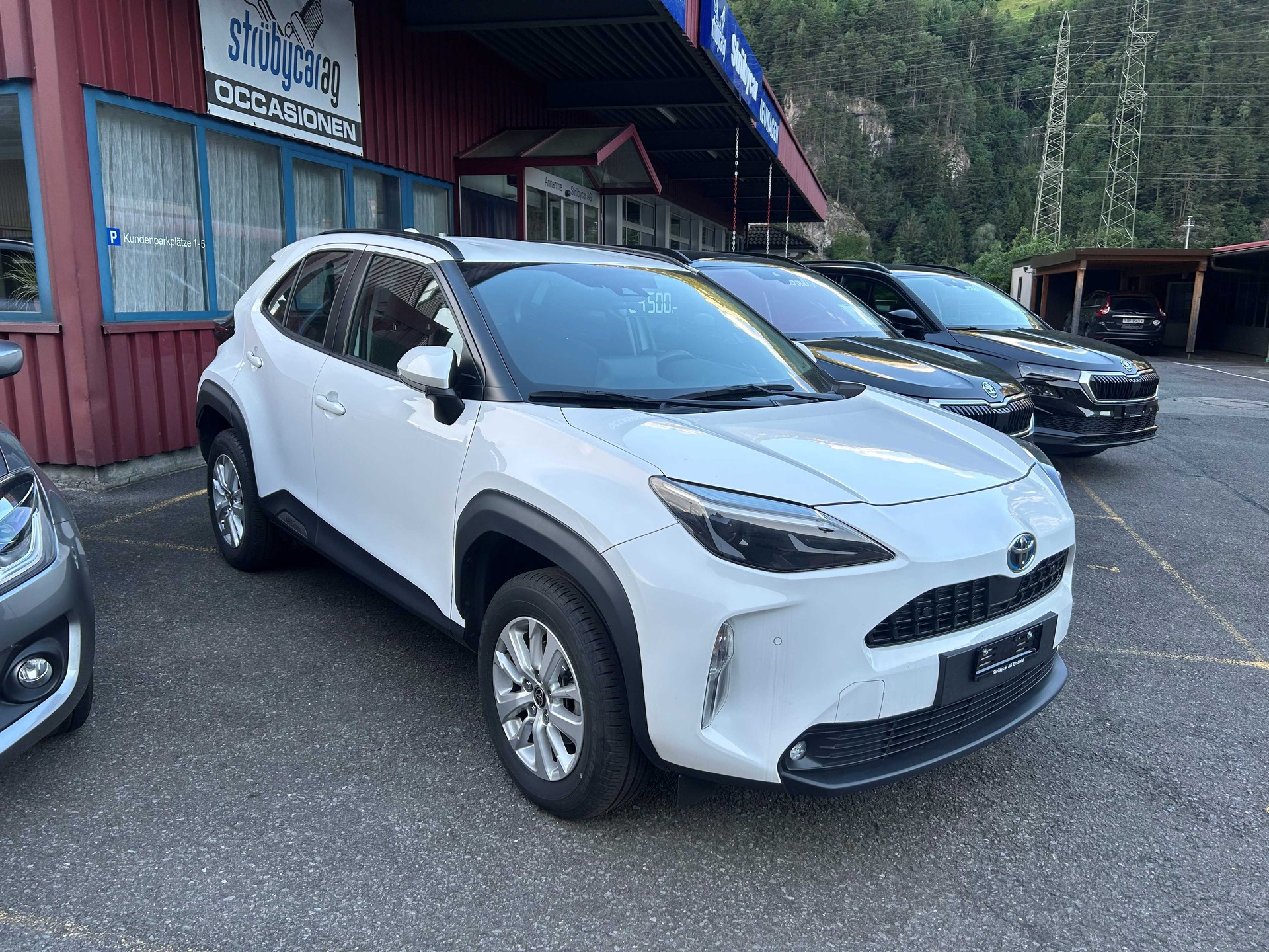 TOYOTA Yaris Cross 1.5 Trend e-CVT AWDi-image-1