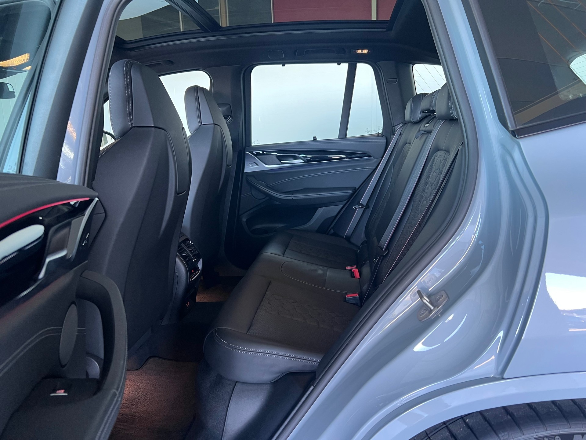 BMW X3 xDrive M Competition Steptronic-image-14