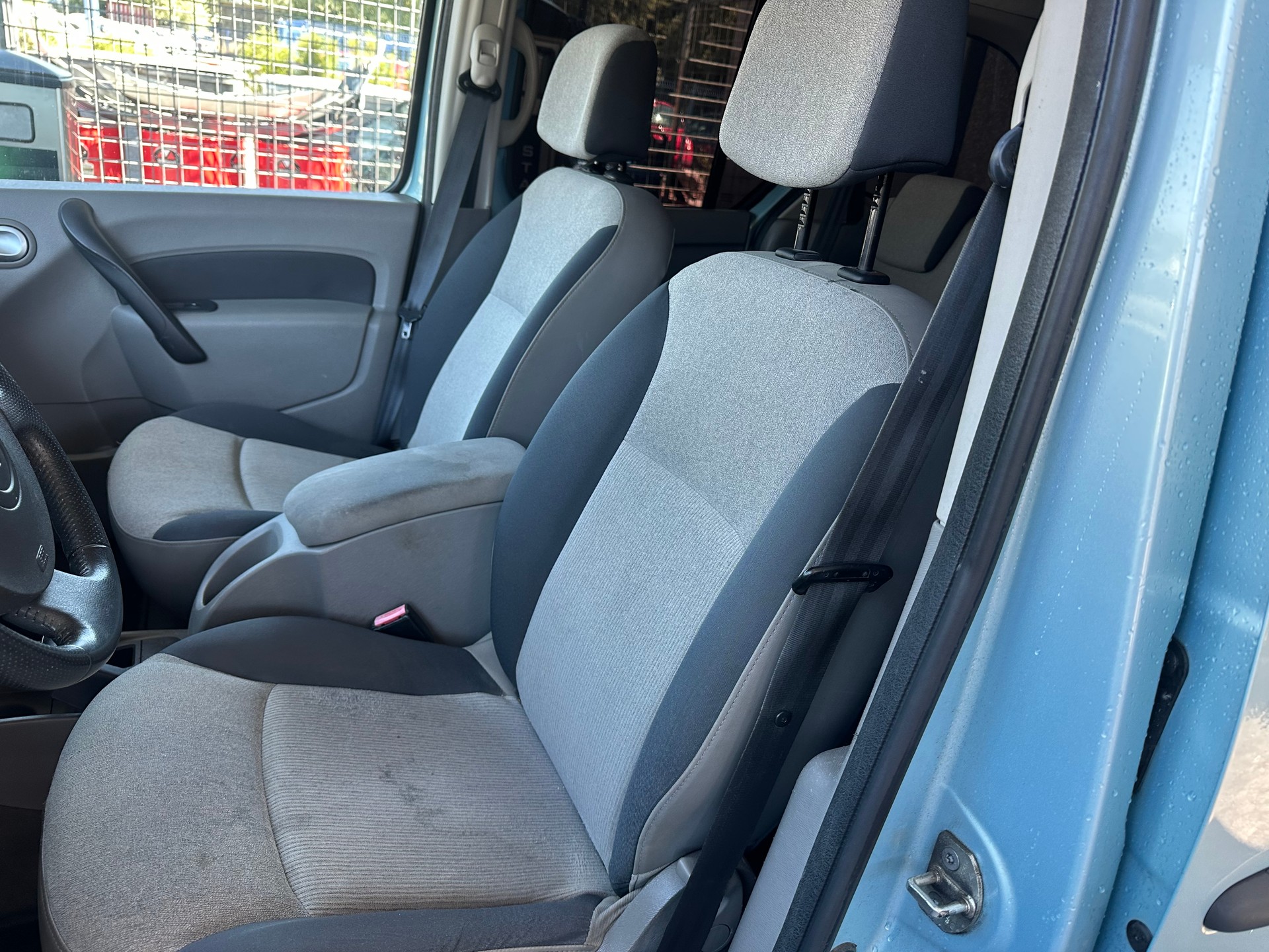 RENAULT Kangoo 1.6 16V Expression-image-7