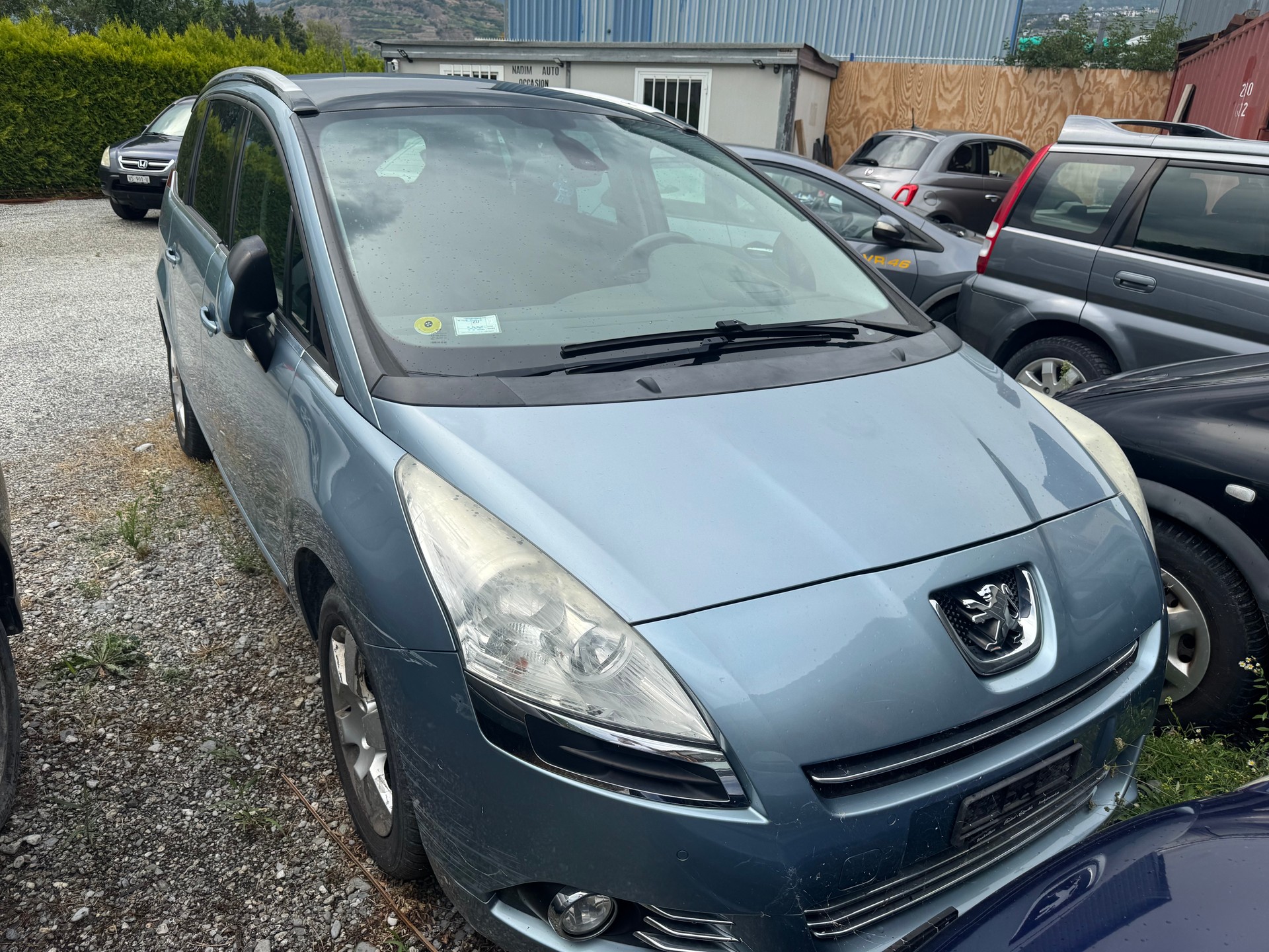 PEUGEOT 5008 1.6 16V T Family
