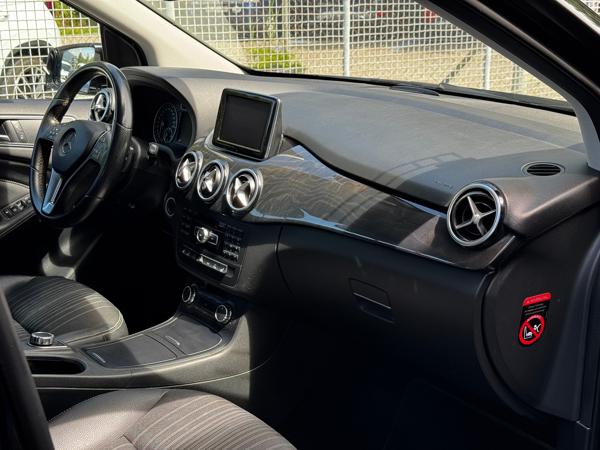 MERCEDES-BENZ B 180 CDI 7G-DCT-image-10