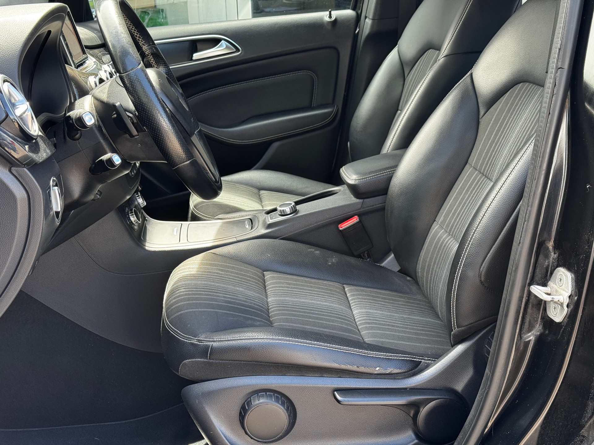 MERCEDES-BENZ B 180 CDI 7G-DCT-image-12
