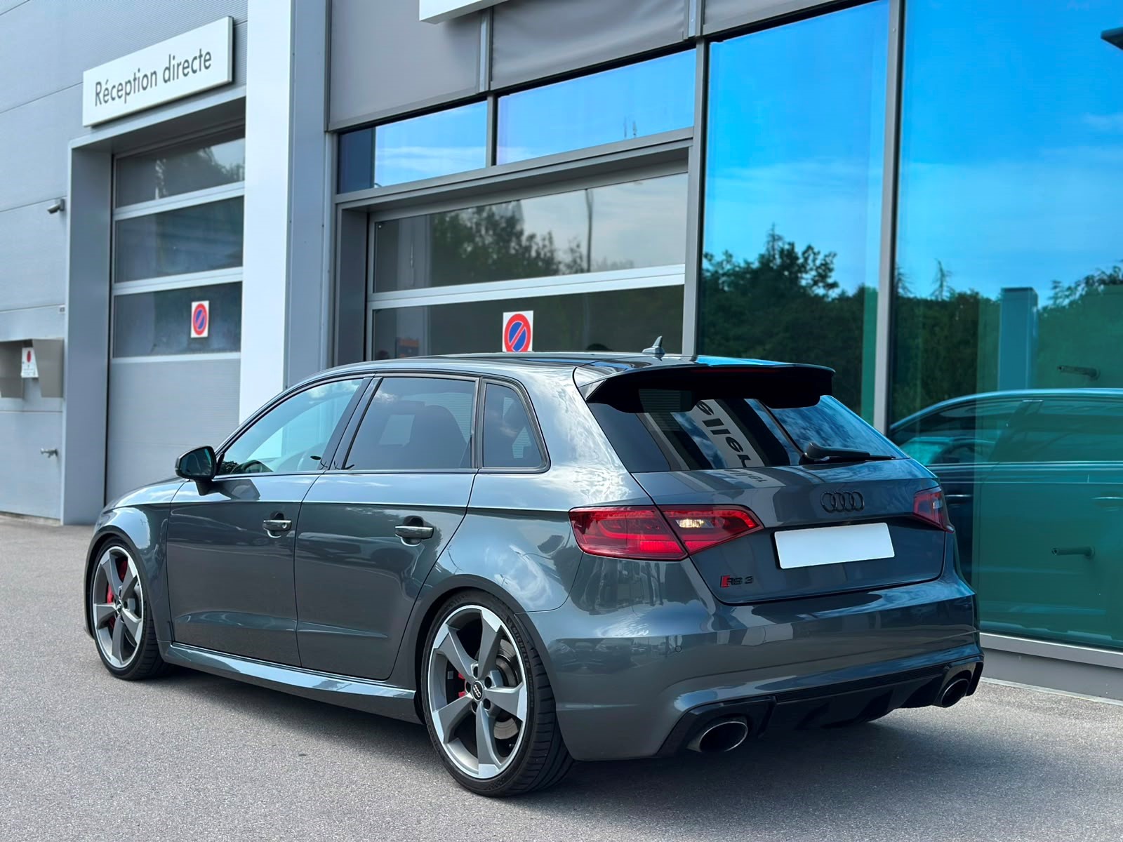 AUDI RS3 2.5 TFSI quattro S-tronic-image-6