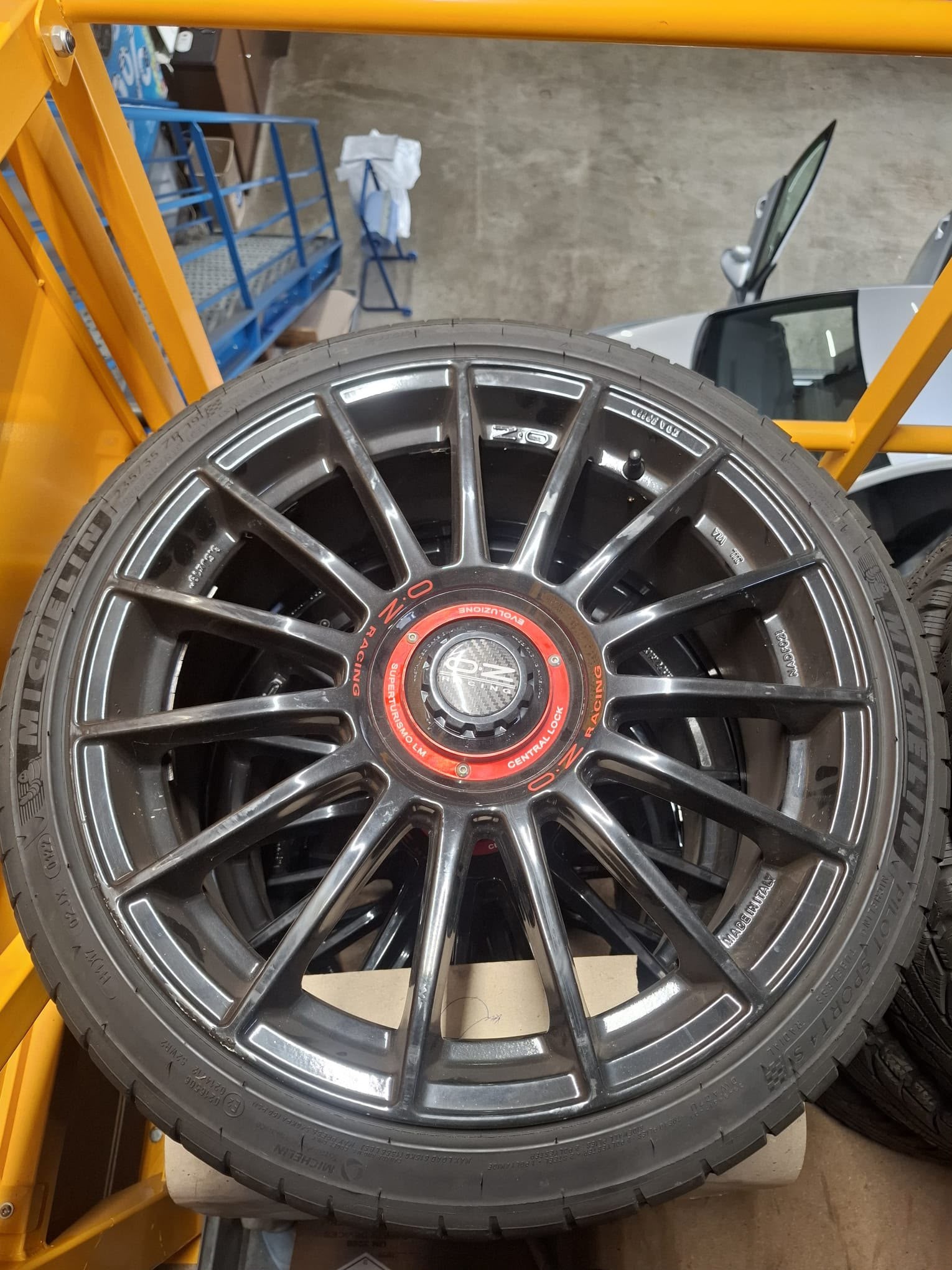 AUDI RS3 2.5 TFSI quattro S-tronic-image-11