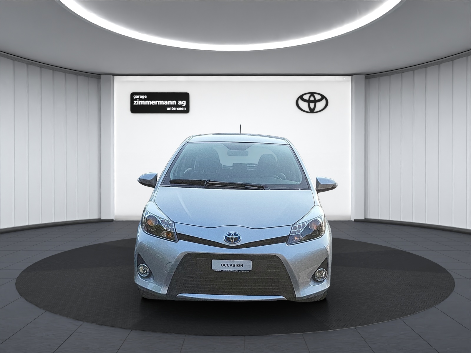 TOYOTA Yaris 1.5 VVT-i HSD Sol-showroom-element-1