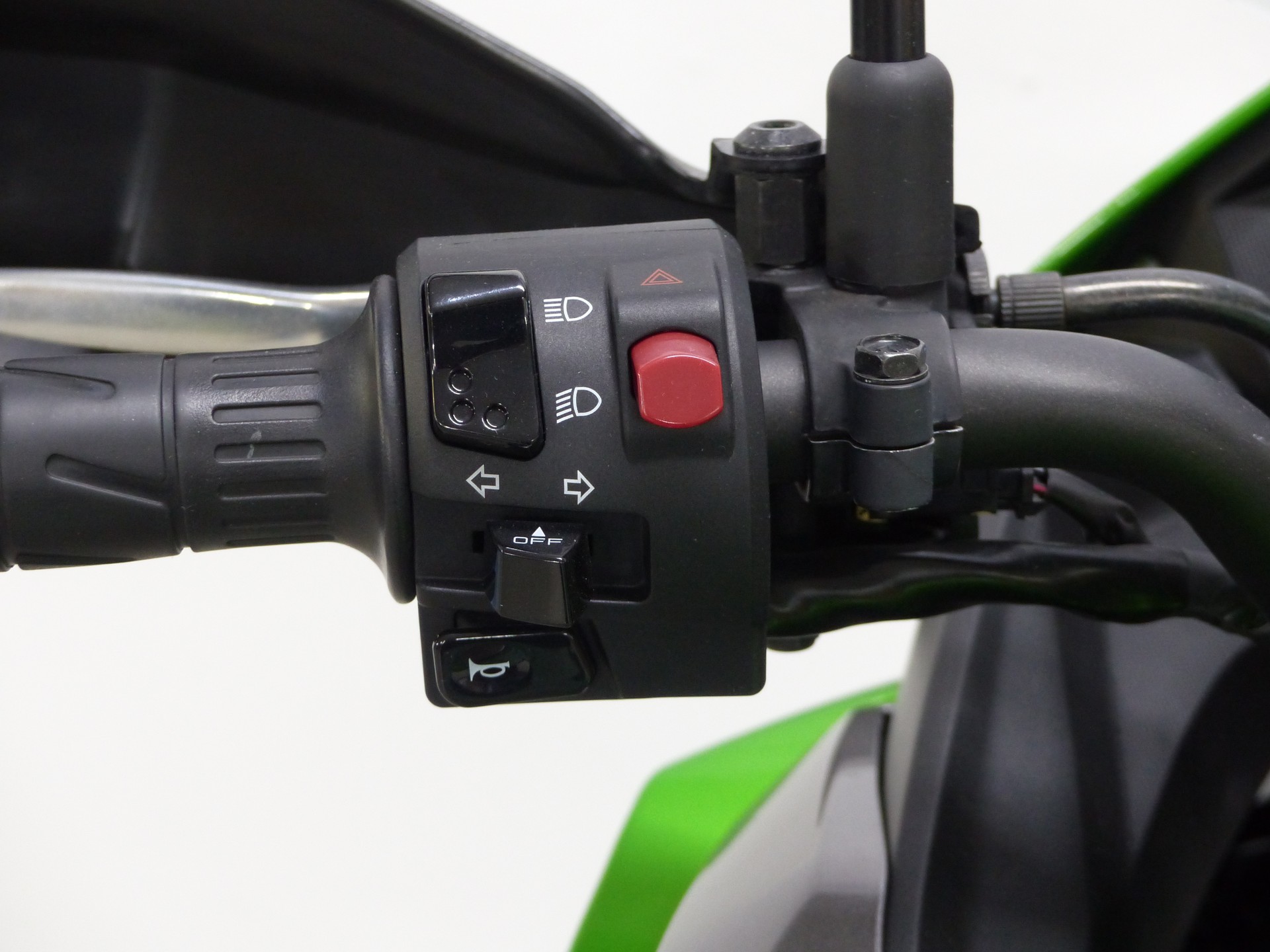 KAWASAKI Versys X 300 ABS mit Zubehör-image-14