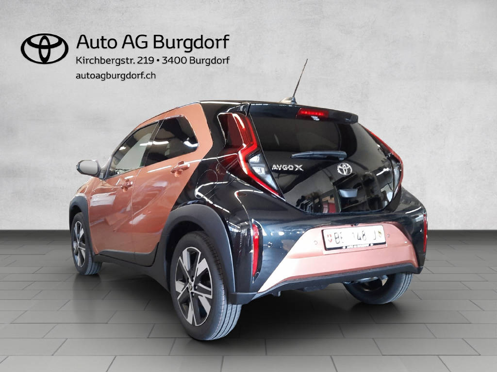 TOYOTA Aygo X 1.5 VVT-i HSD Trend-image-2
