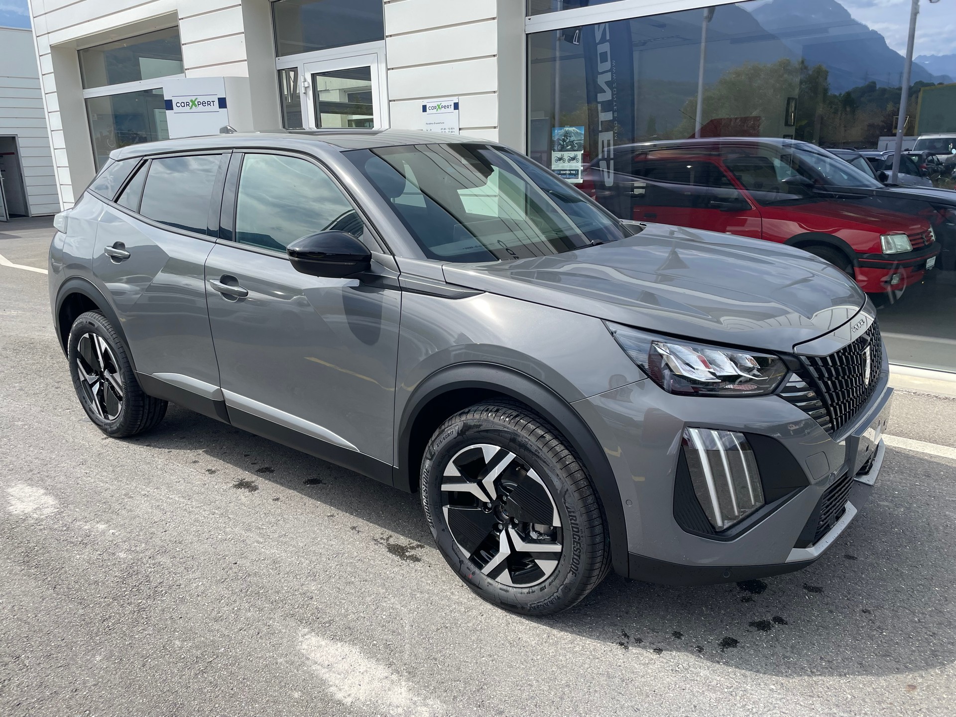 PEUGEOT 2008 1.2 145 MHEV Allure Premium