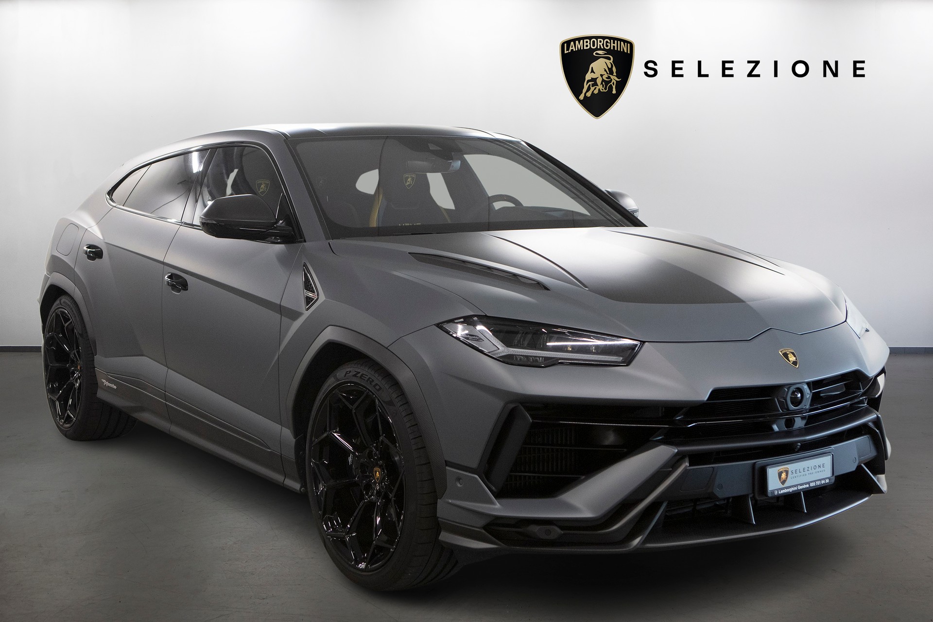 LAMBORGHINI Urus Performante