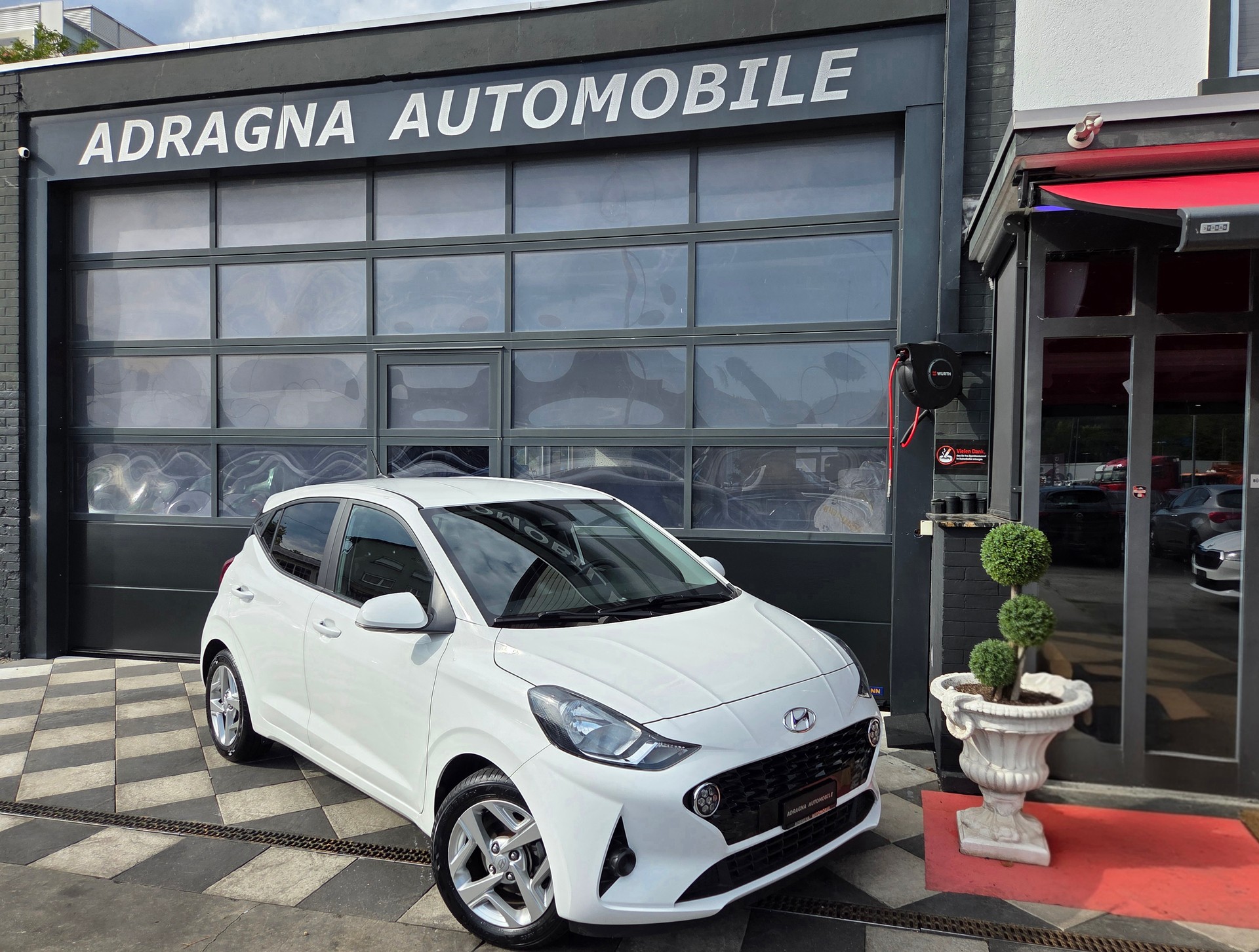 HYUNDAI i10 1.2 Amplia Automat