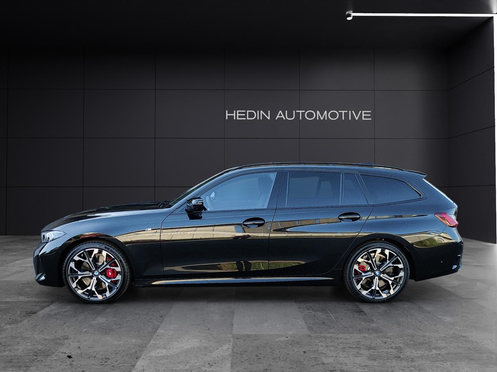BMW M340i xDrive Touring-showroom-element-1