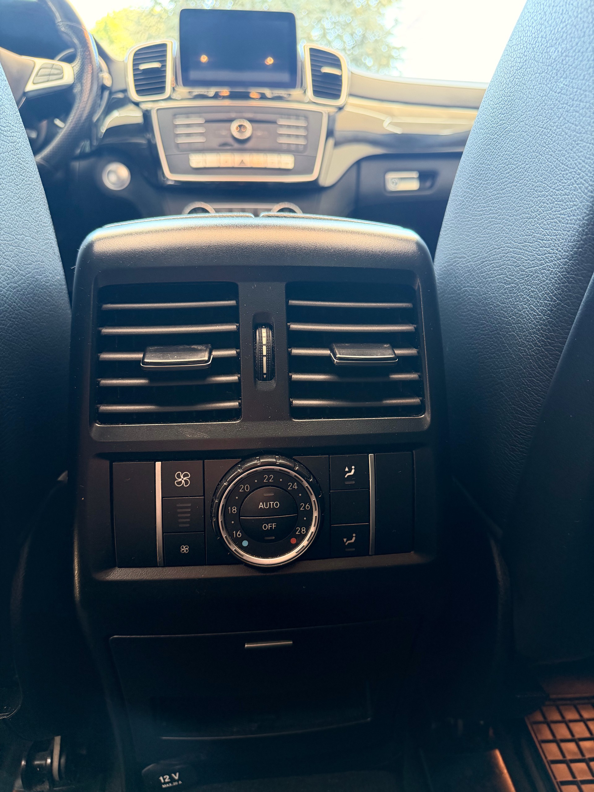 MERCEDES-BENZ GLE 350 d 4Matic 9G-Tronic-image-17