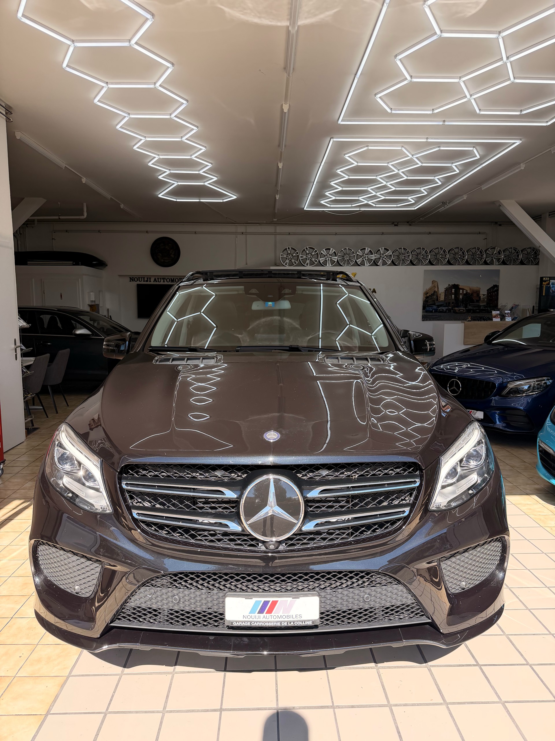 MERCEDES-BENZ GLE 350 d 4Matic 9G-Tronic-showroom-element-1