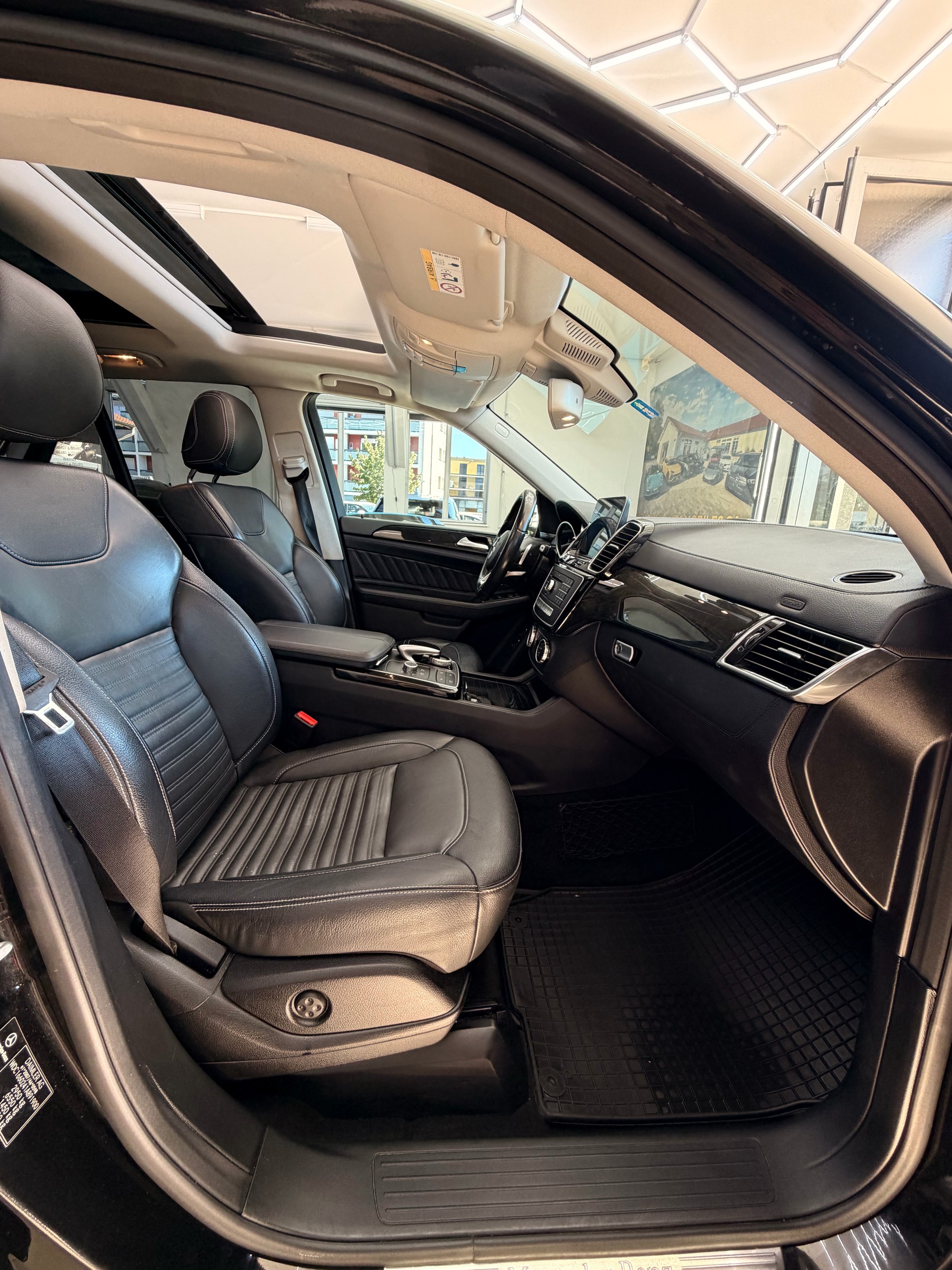 MERCEDES-BENZ GLE 350 d 4Matic 9G-Tronic-image-21