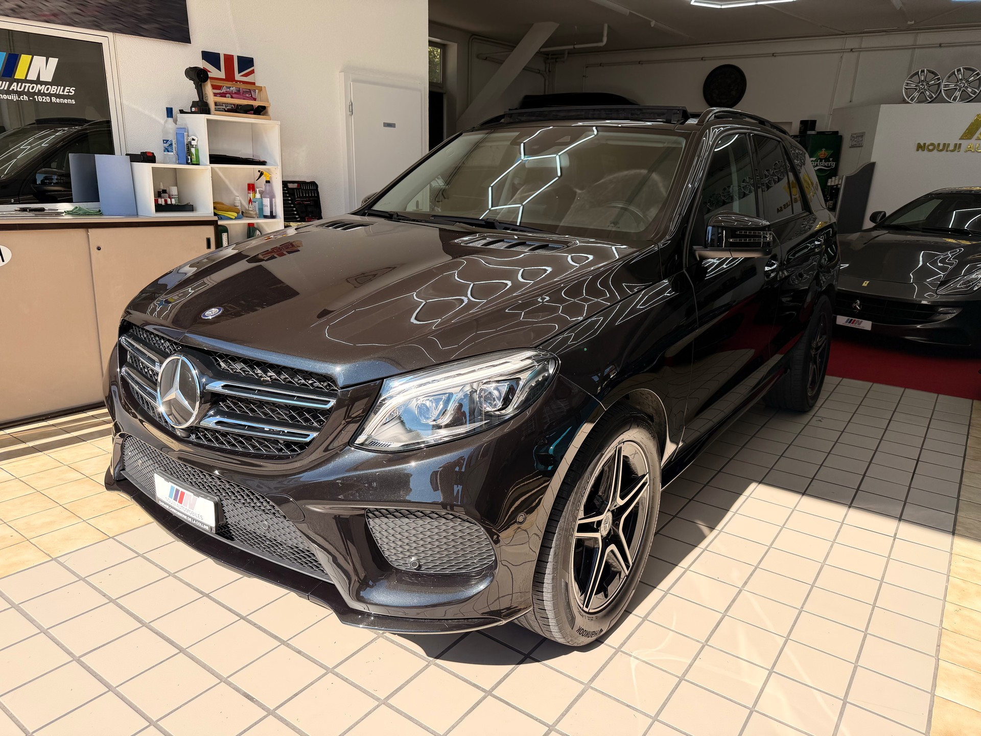 MERCEDES-BENZ GLE 350 d 4Matic 9G-Tronic-showroom-element-2