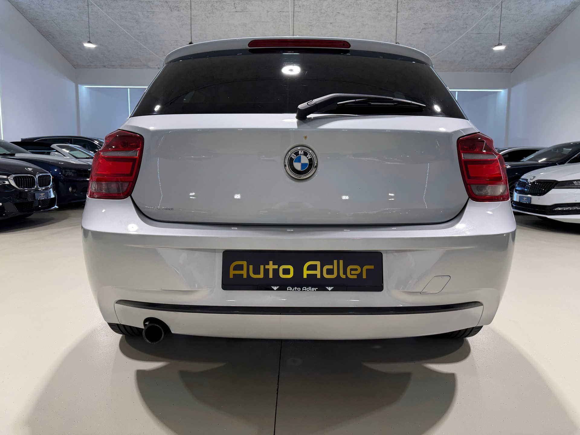 BMW 116i Sport Line-image-6