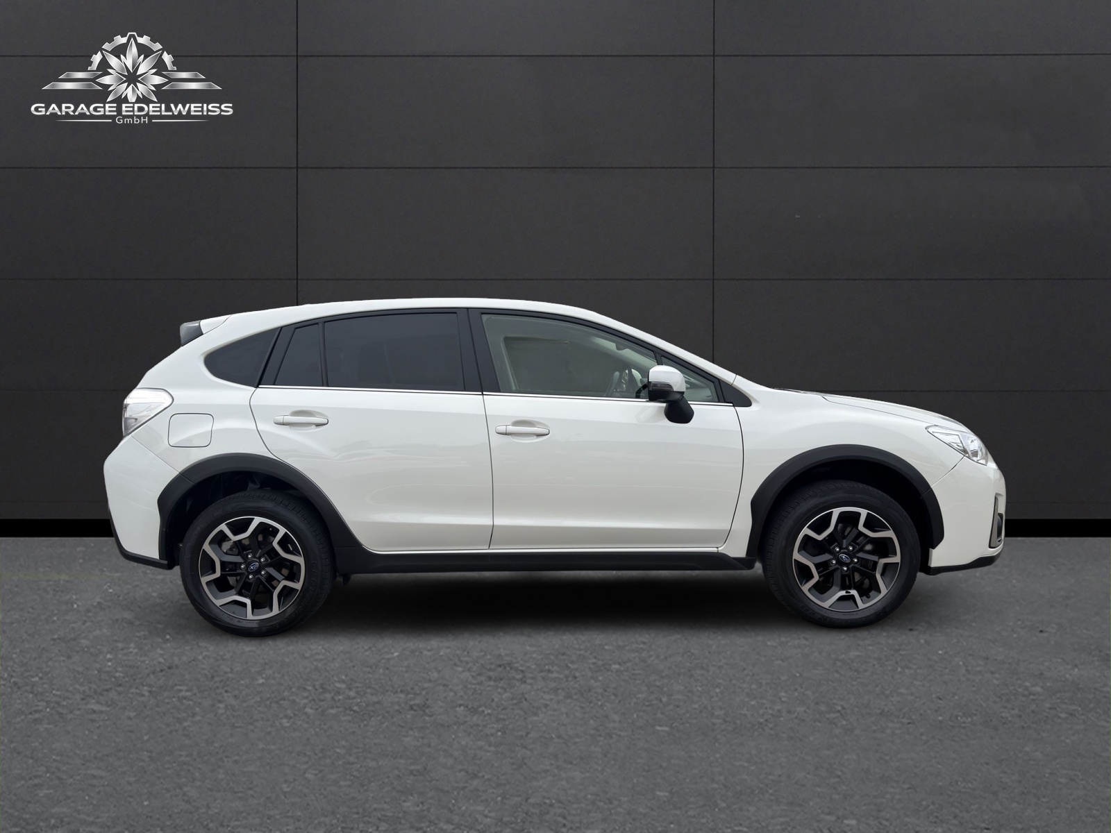 SUBARU XV 2.0 Swiss Three AWD CVT-image-5