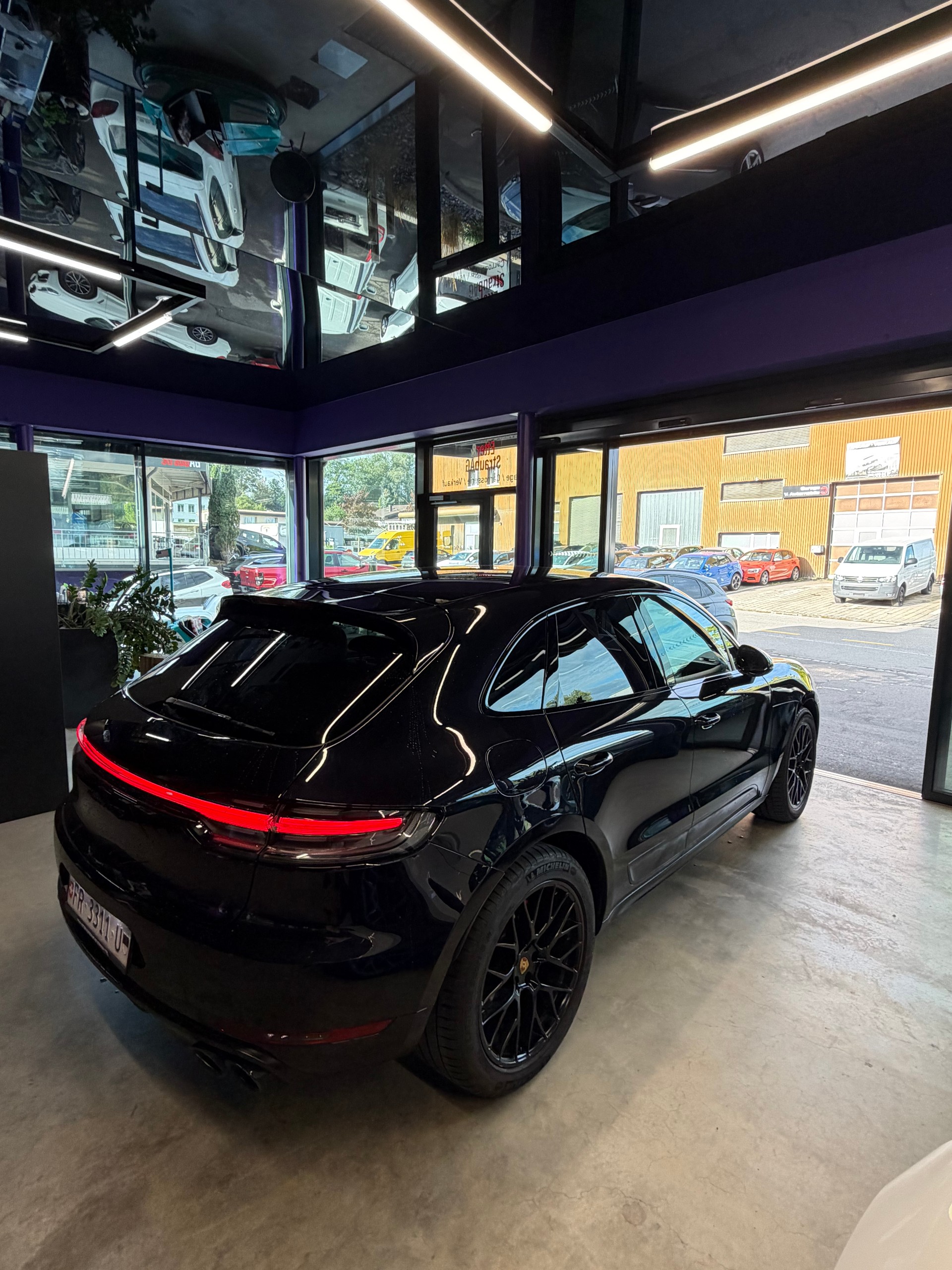 PORSCHE Macan GTS PDK-image-4