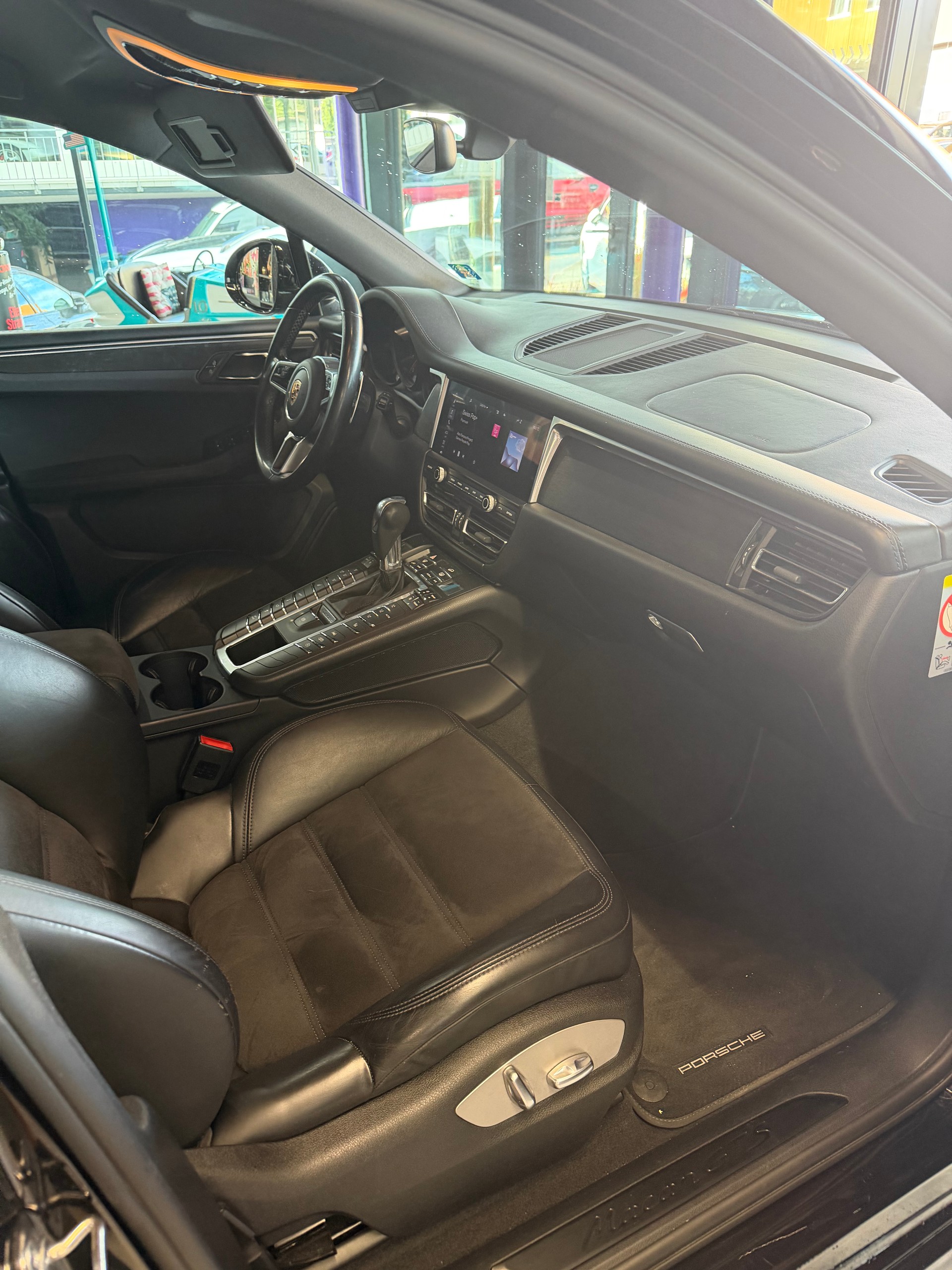 PORSCHE Macan GTS PDK-image-12