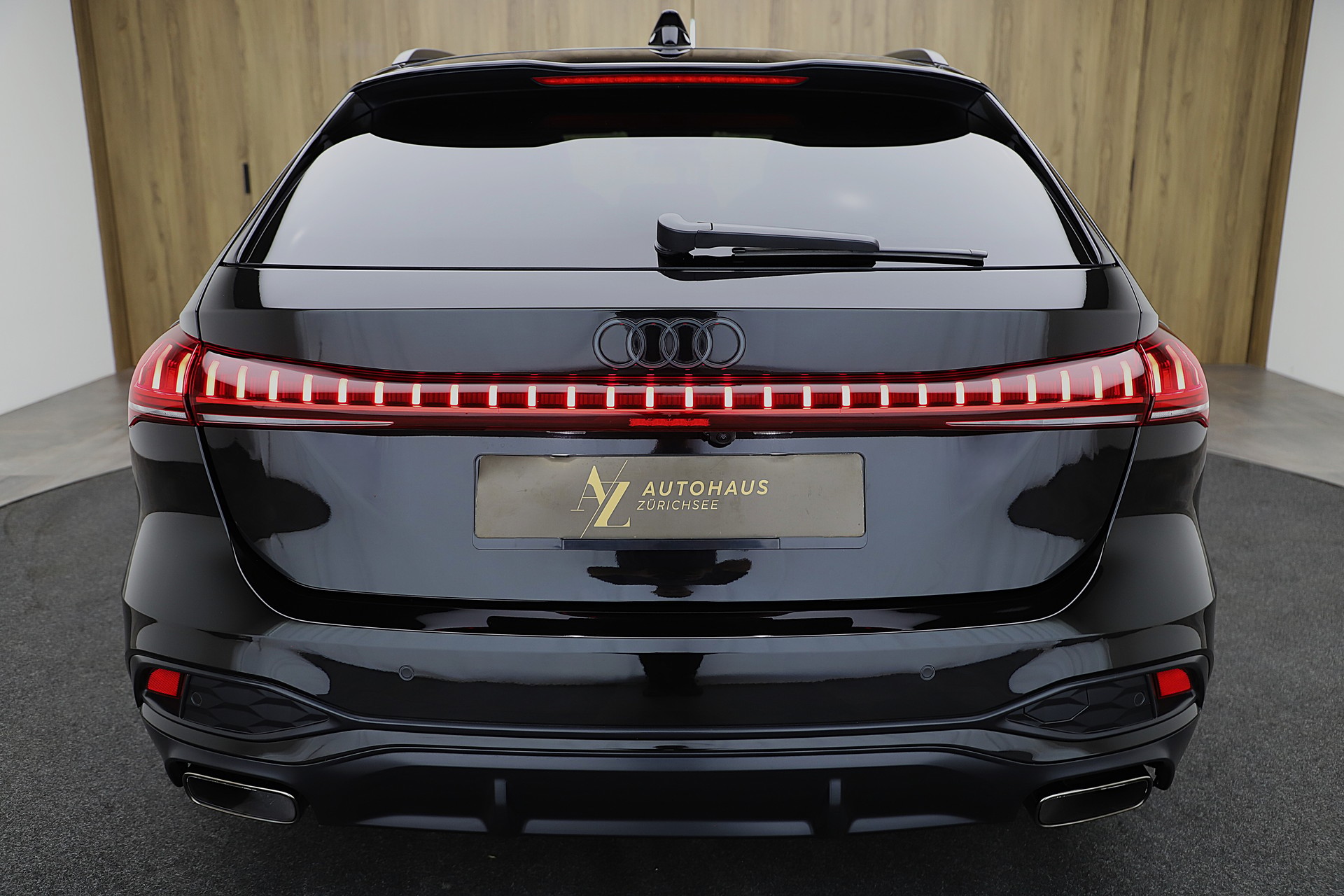 AUDI A5 Avant TFSI quattro S tronic S Line Interieur und Exterieur Paket-image-3