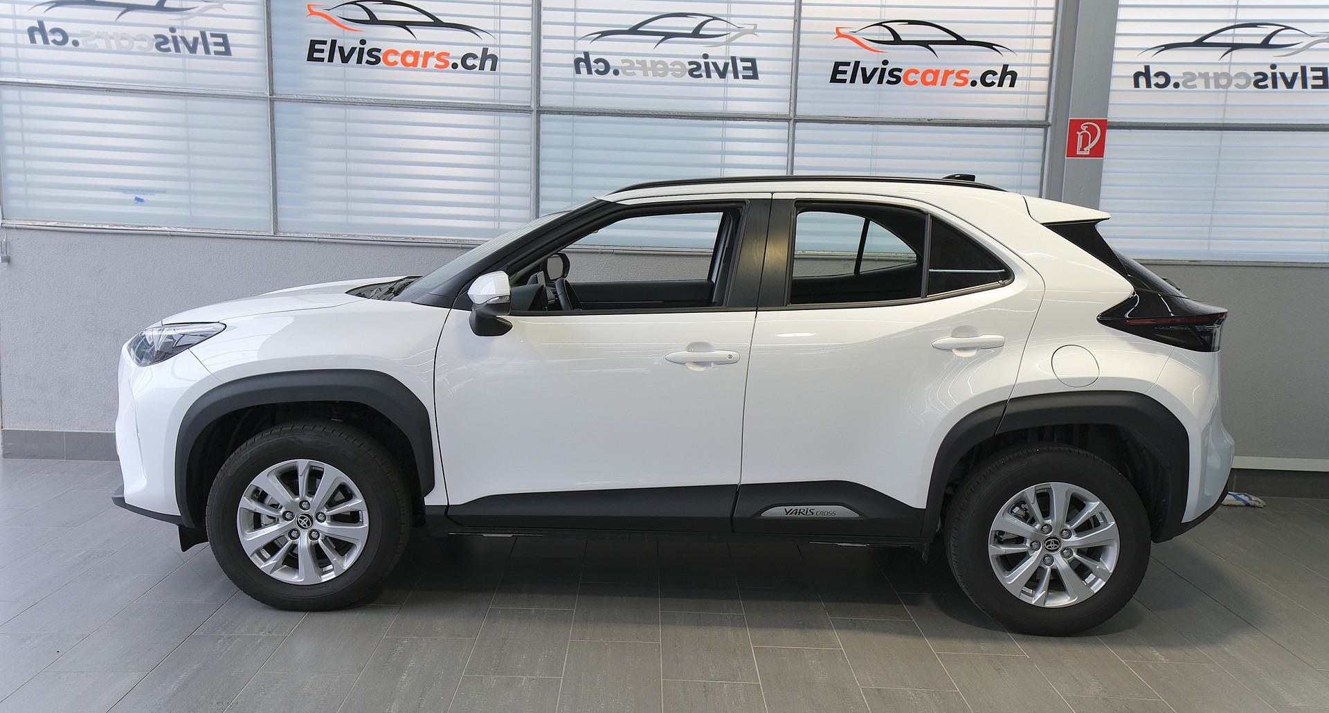 TOYOTA Yaris Cross 1.5 Trend e-CVT-image-9