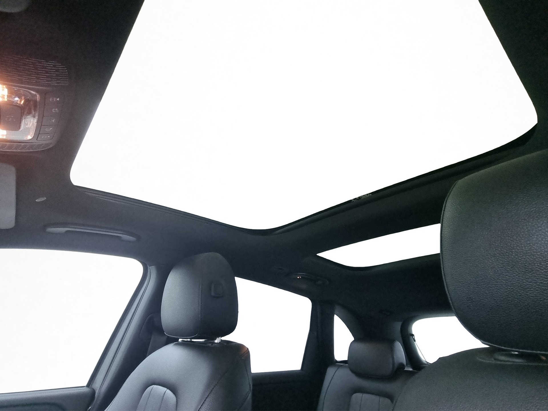 MERCEDES-BENZ B 200d Style 4Matic Aut.-image-12