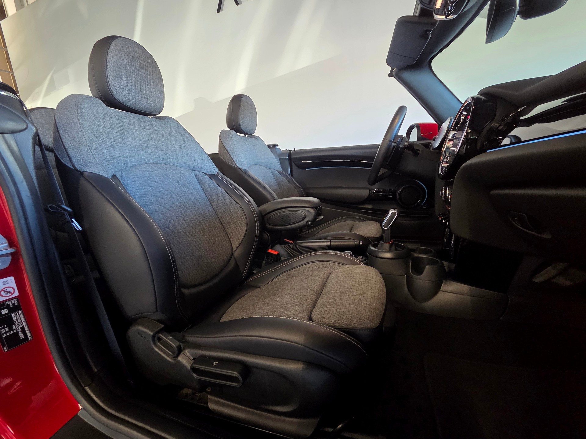 MINI Cabrio F57 2.0i Cooper S SDKG-image-17