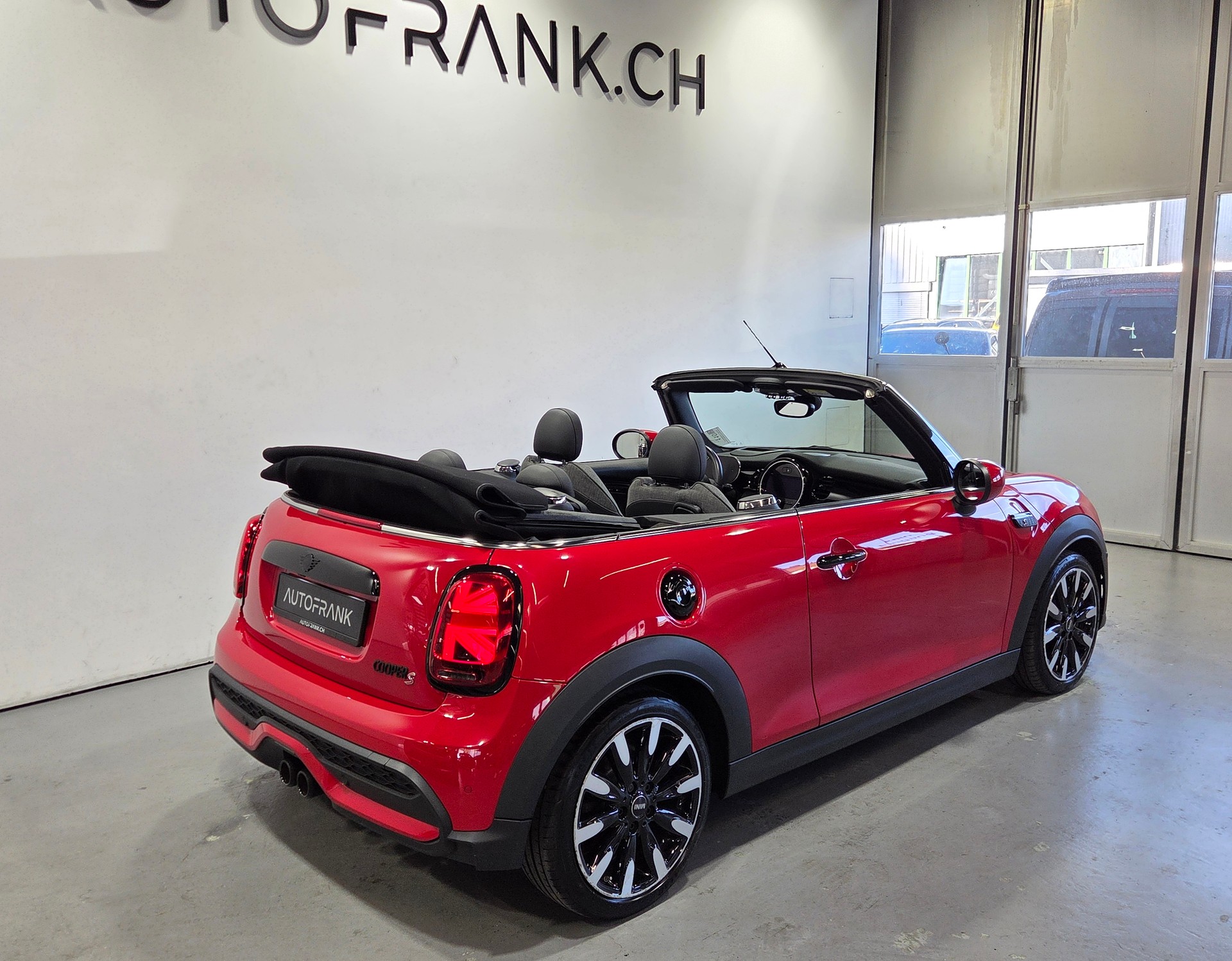 MINI Cabrio F57 2.0i Cooper S SDKG-image-8
