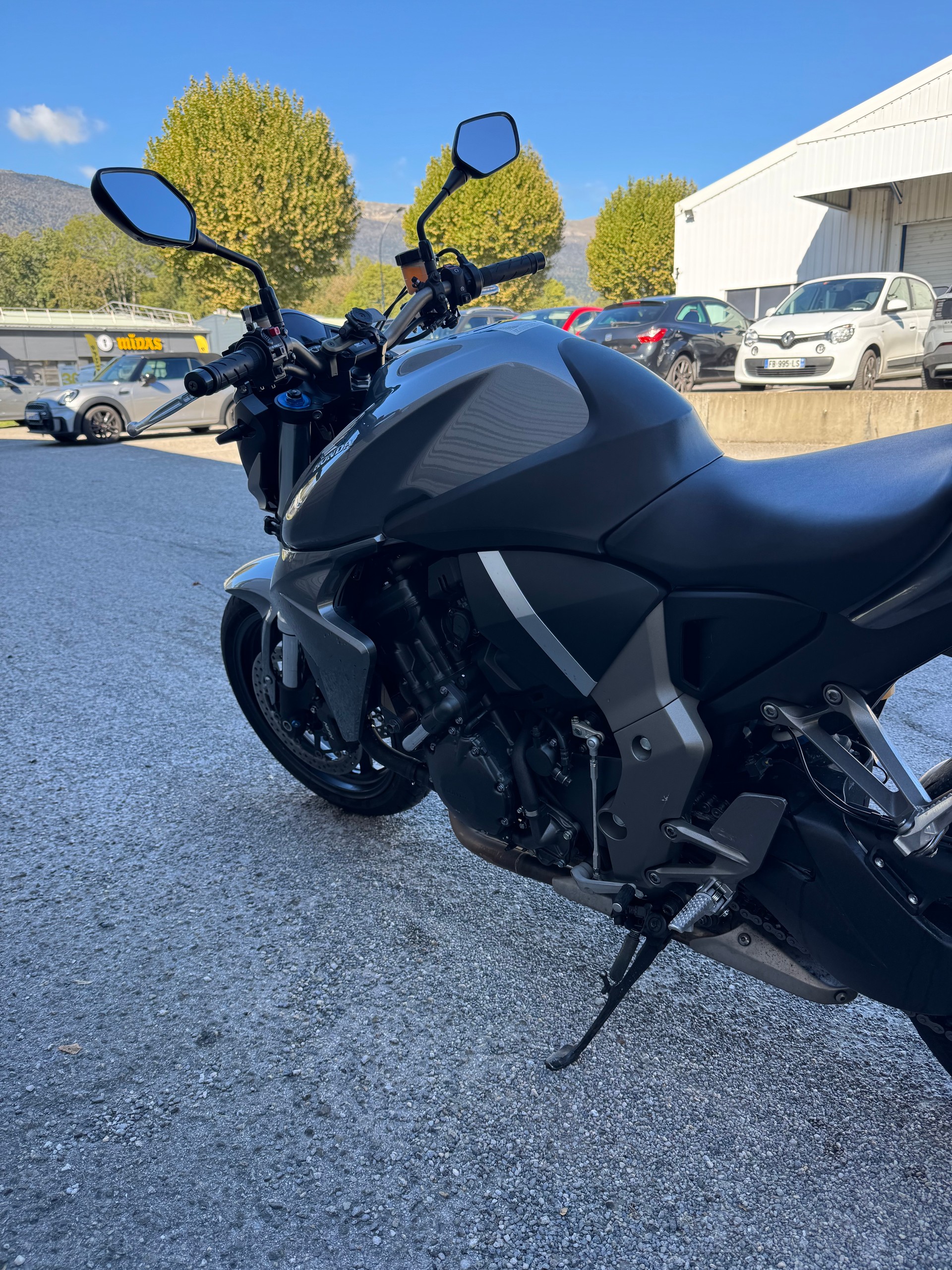 HONDA CB 1000 R ABS-image-10