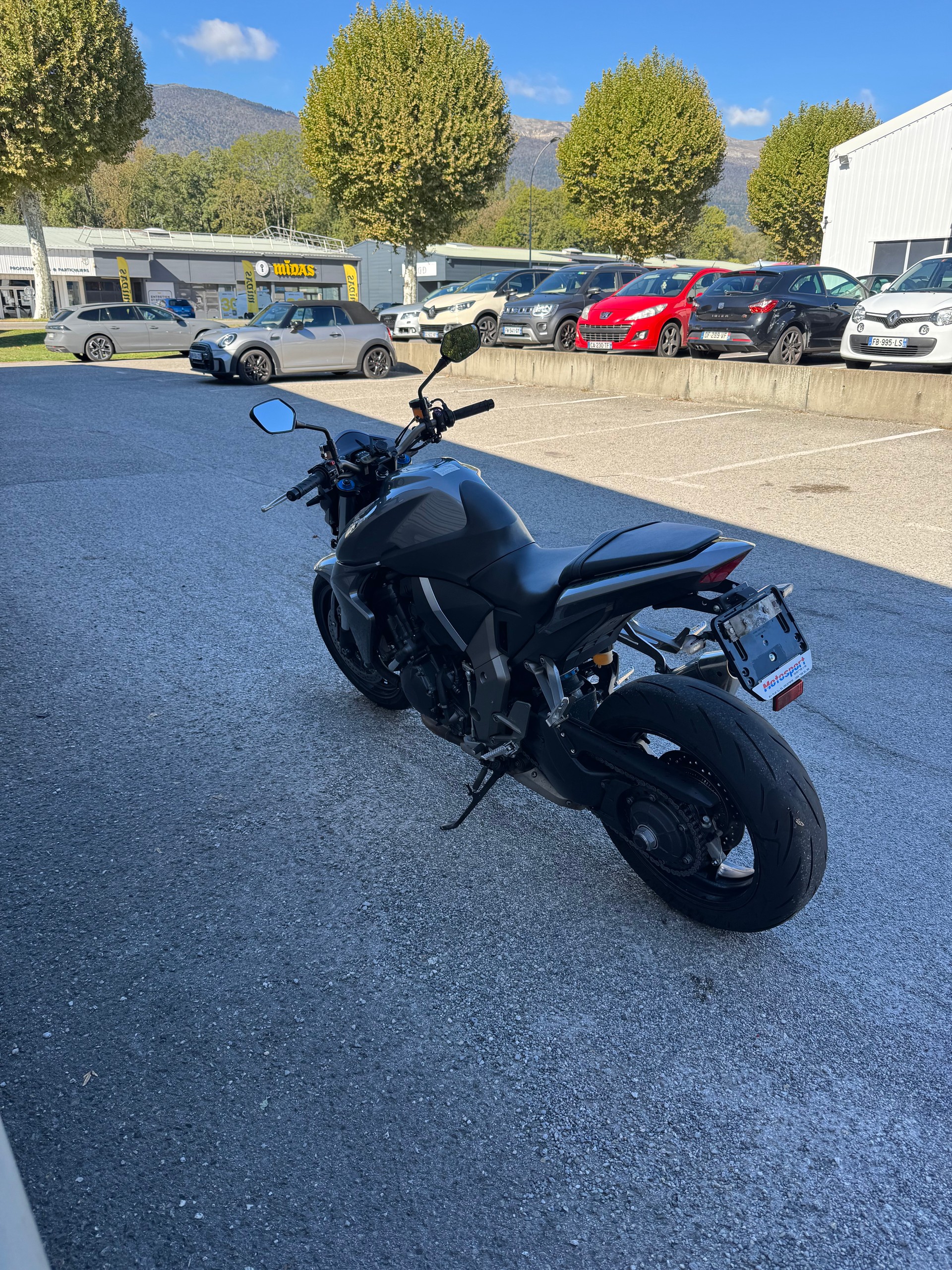 HONDA CB 1000 R ABS-image-3