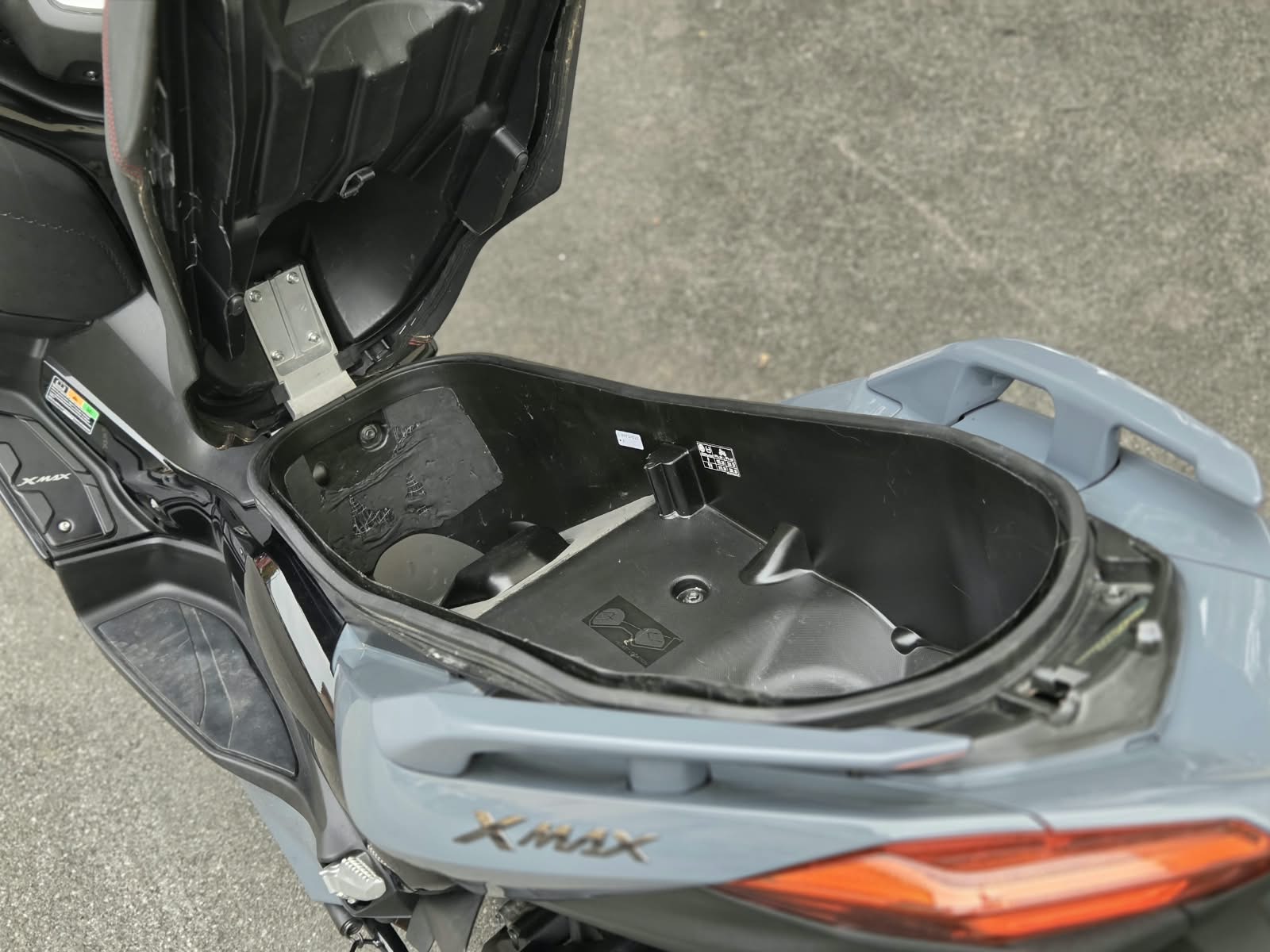 YAMAHA X-Max YP 125 Tech Max-image-12