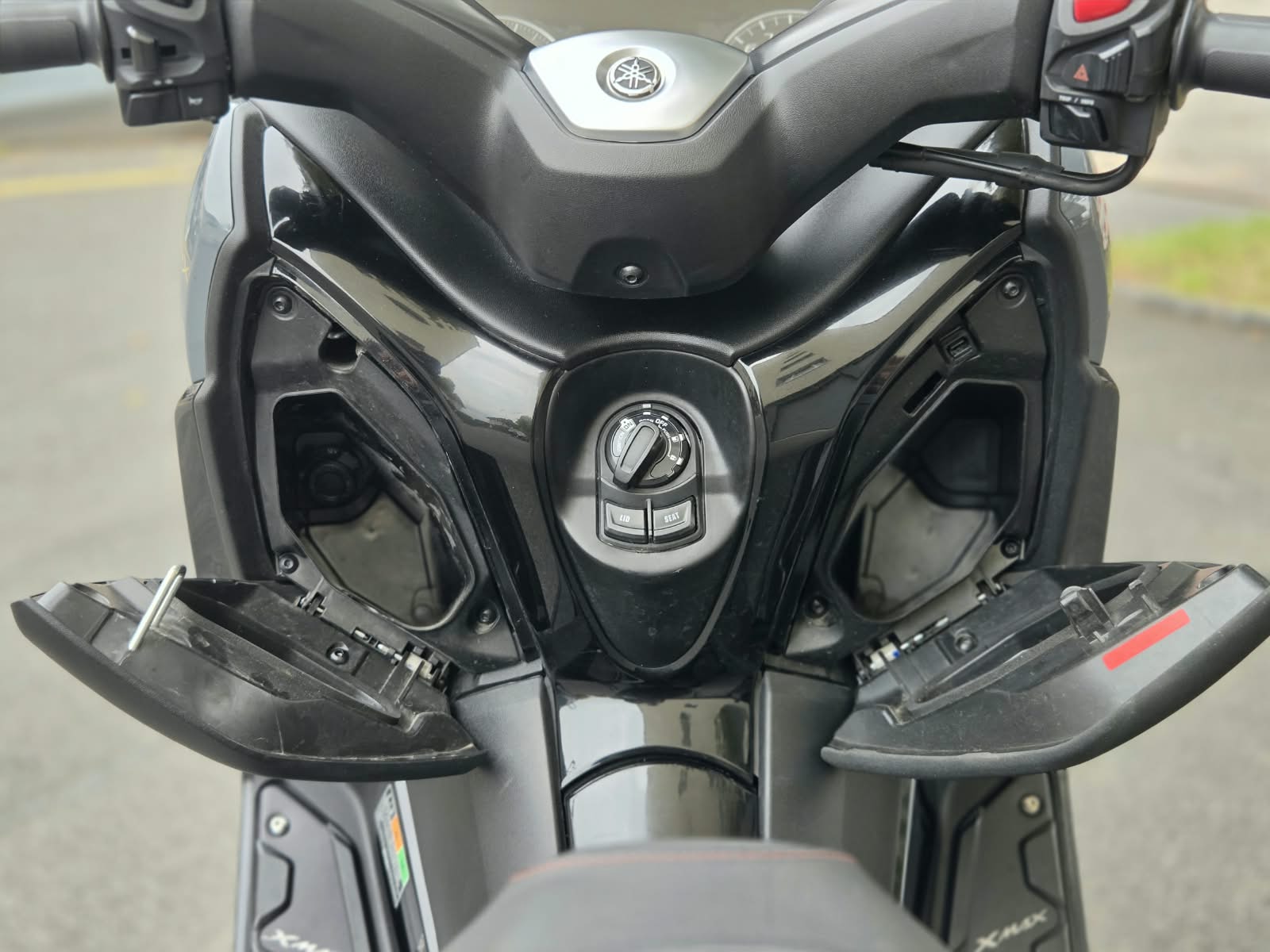 YAMAHA X-Max YP 125 Tech Max-image-11