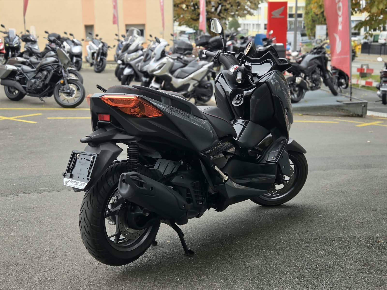 YAMAHA X-Max YP 125 Tech Max-image-6