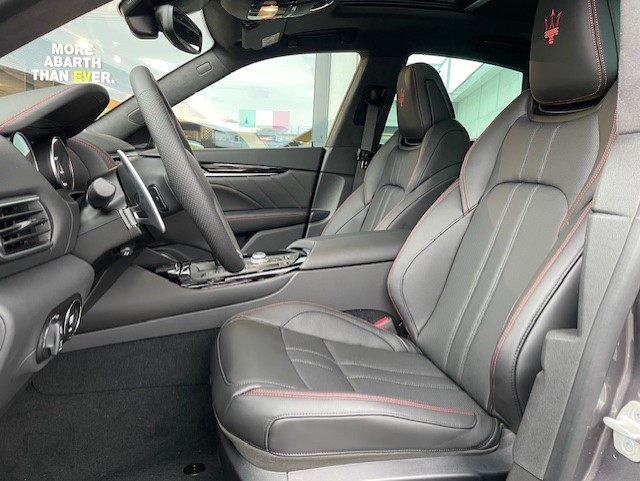 MASERATI LEVANTE Modena Ultima-image-7