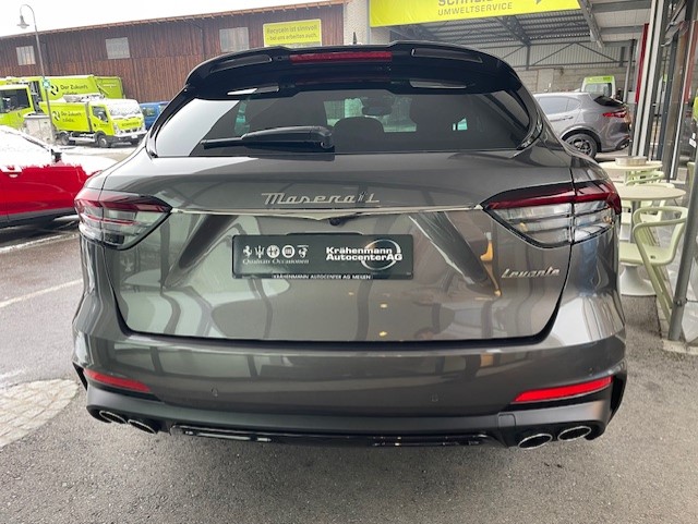 MASERATI LEVANTE Modena Ultima-image-4