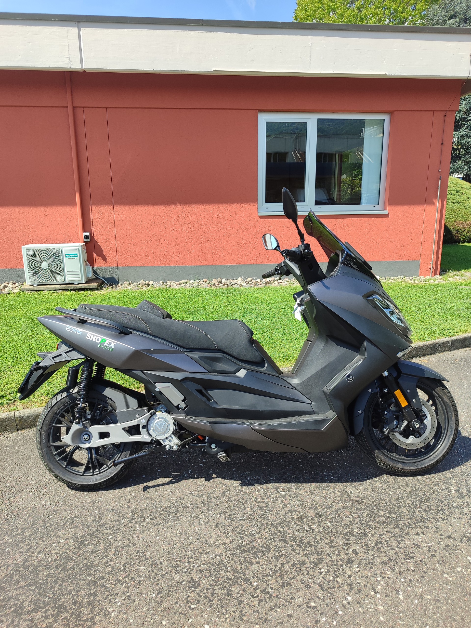 E-SCOOTER NERVA EXE1-image-0
