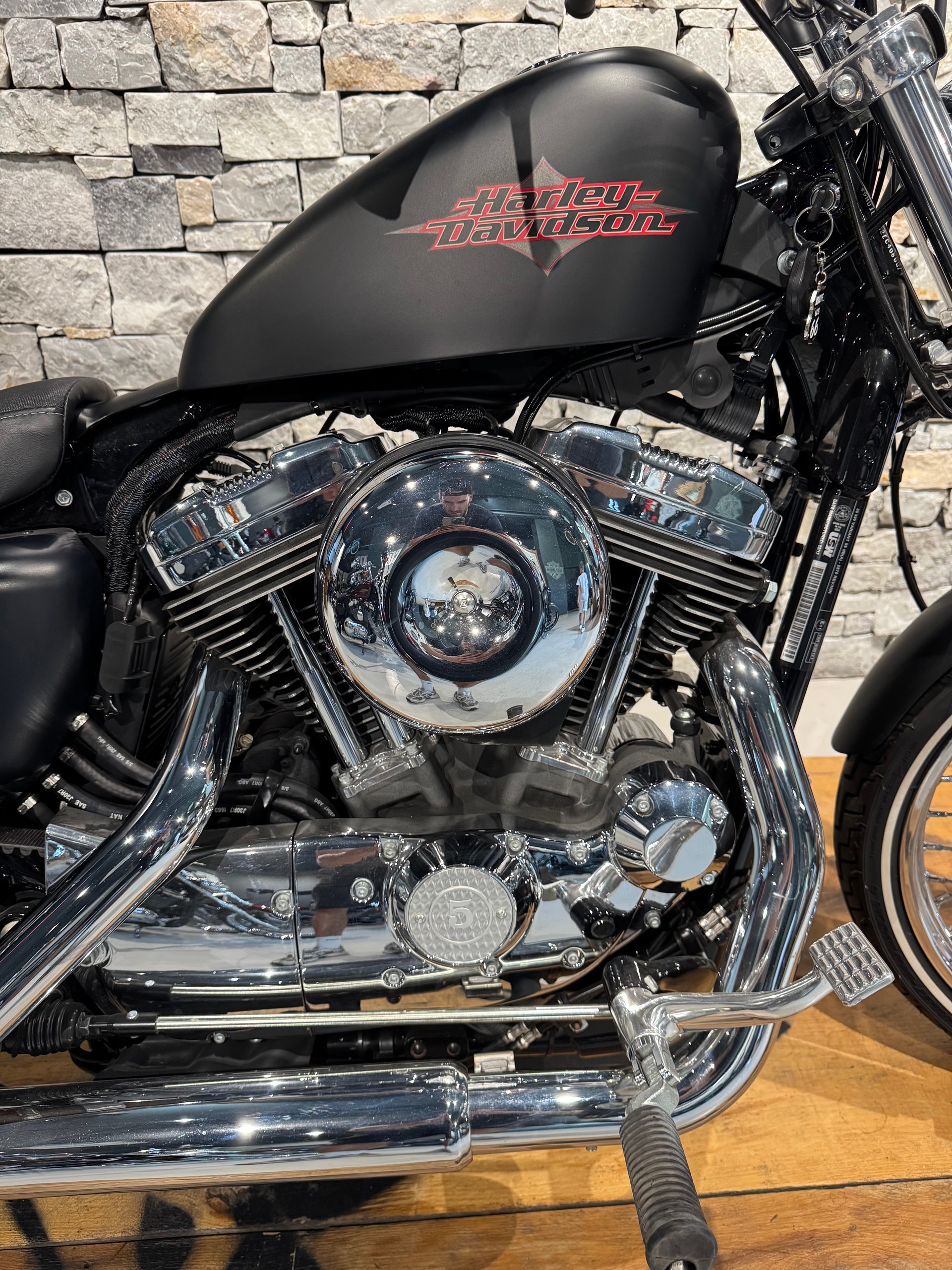 HARLEY-DAVIDSON XL 1200 V - Seventy Two-image-3