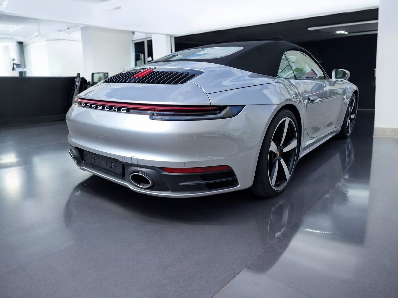 PORSCHE 911 Carrera S Cabriolet PDK Retro Felgen-image-6