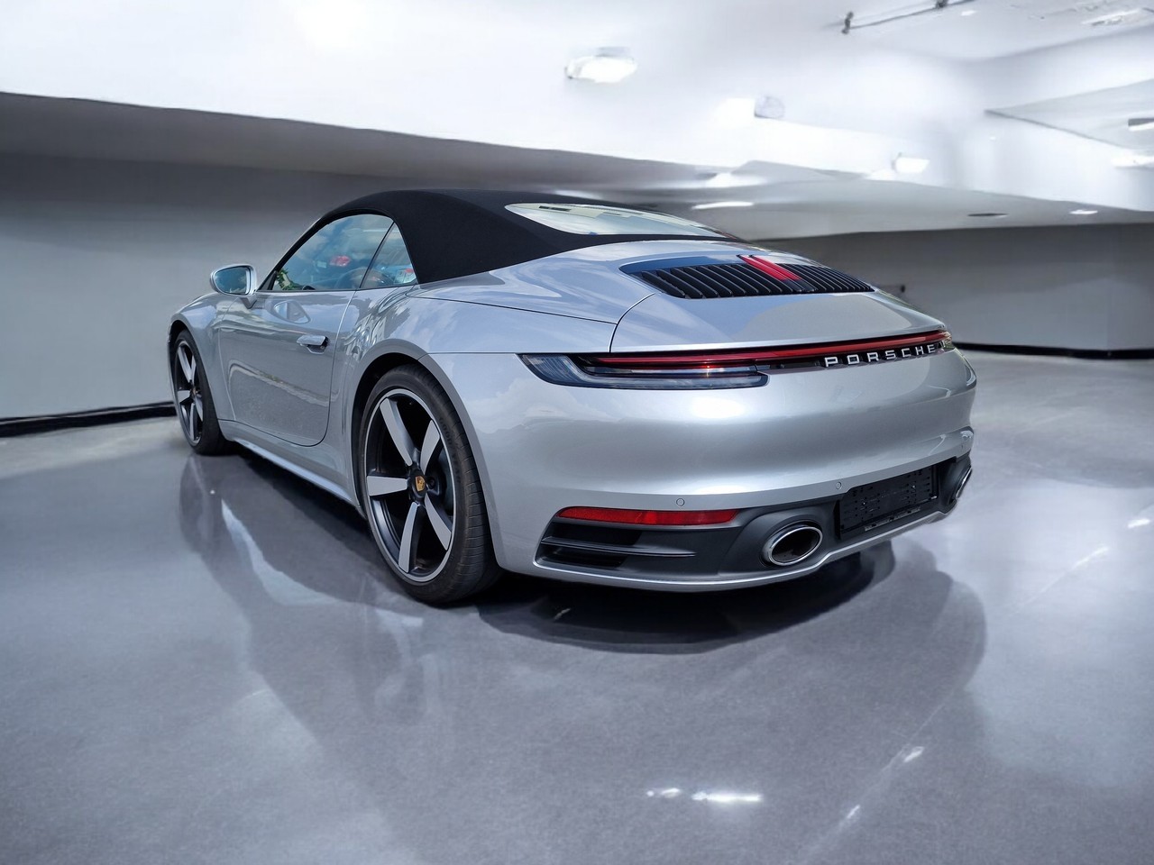 PORSCHE 911 Carrera S Cabriolet PDK Retro Felgen-image-8