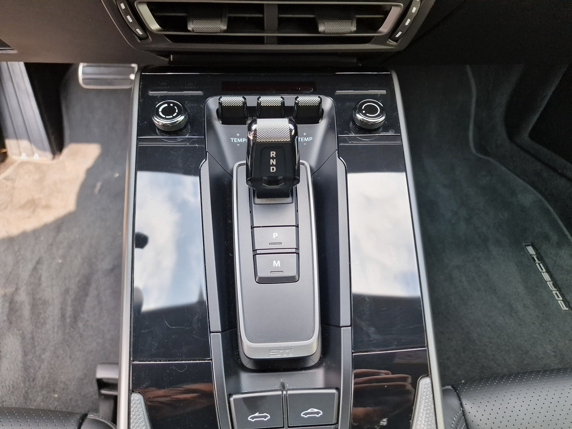 PORSCHE 911 Carrera S Cabriolet PDK Retro Felgen-image-17