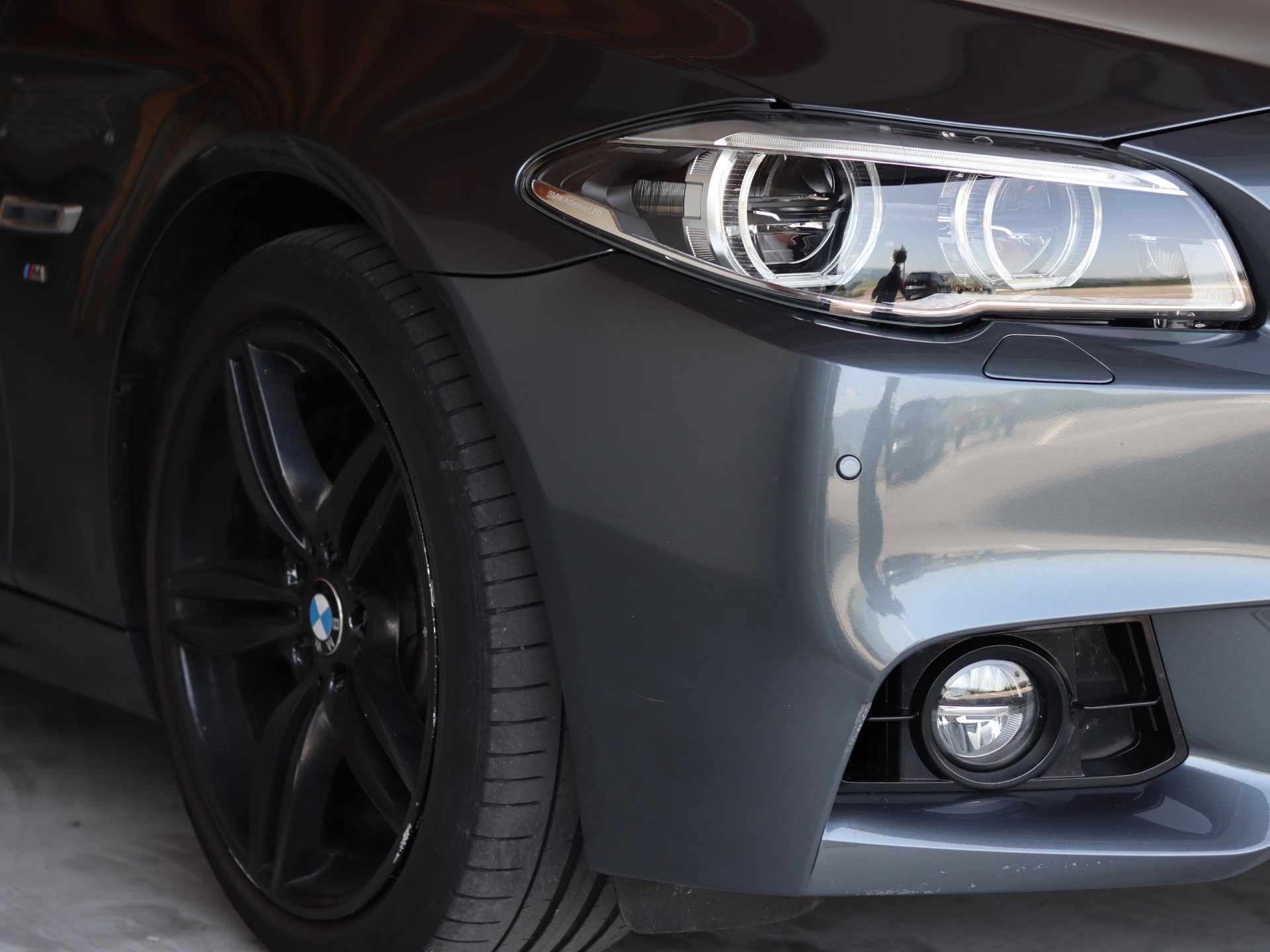 BMW 520d Touring xDrive M Sport Steptronic-image-1