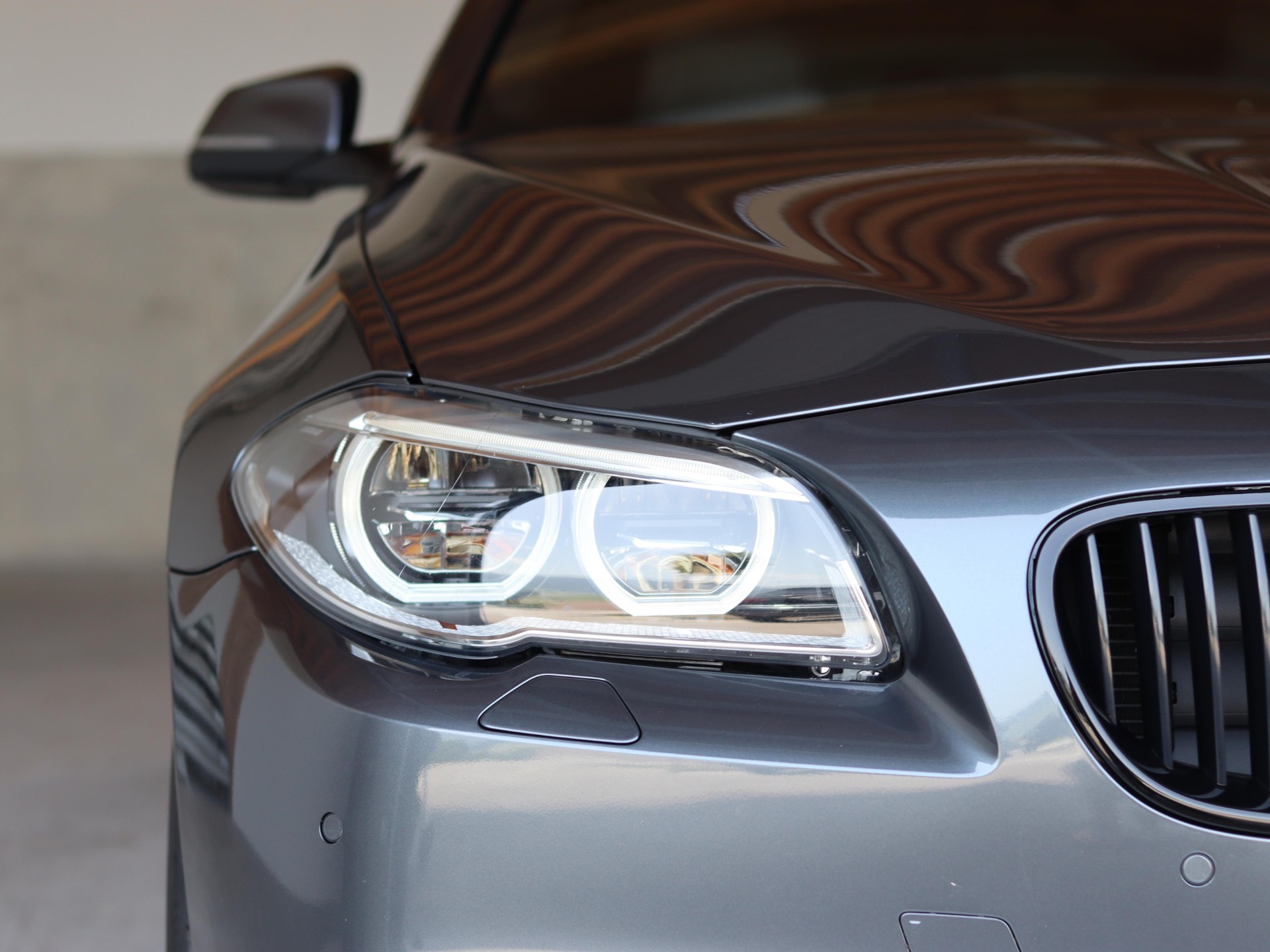 BMW 520d Touring xDrive M Sport Steptronic-image-2