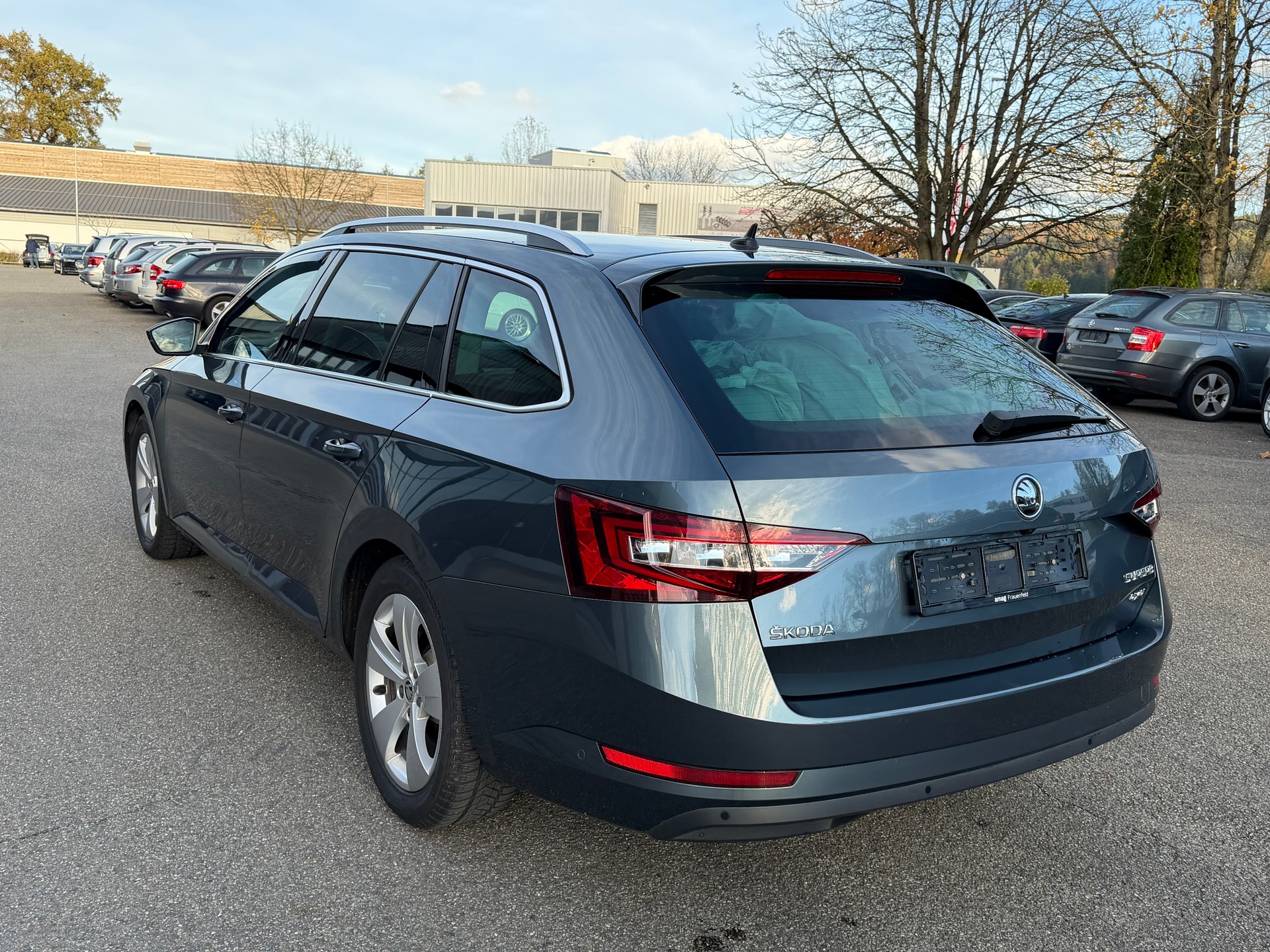 SKODA Superb Combi 2.0 TDi Style 4x4 DSG-image-4