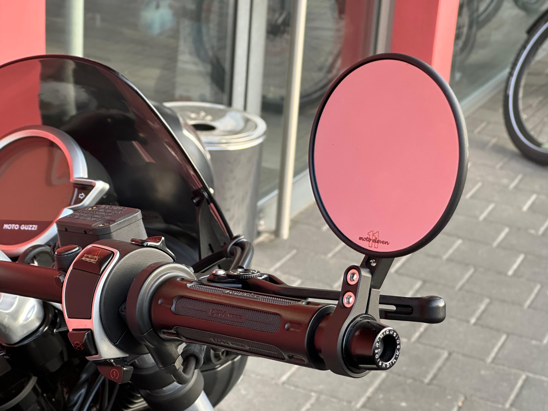 MOTO GUZZI V9 850 Bobber (35kW)-image-3