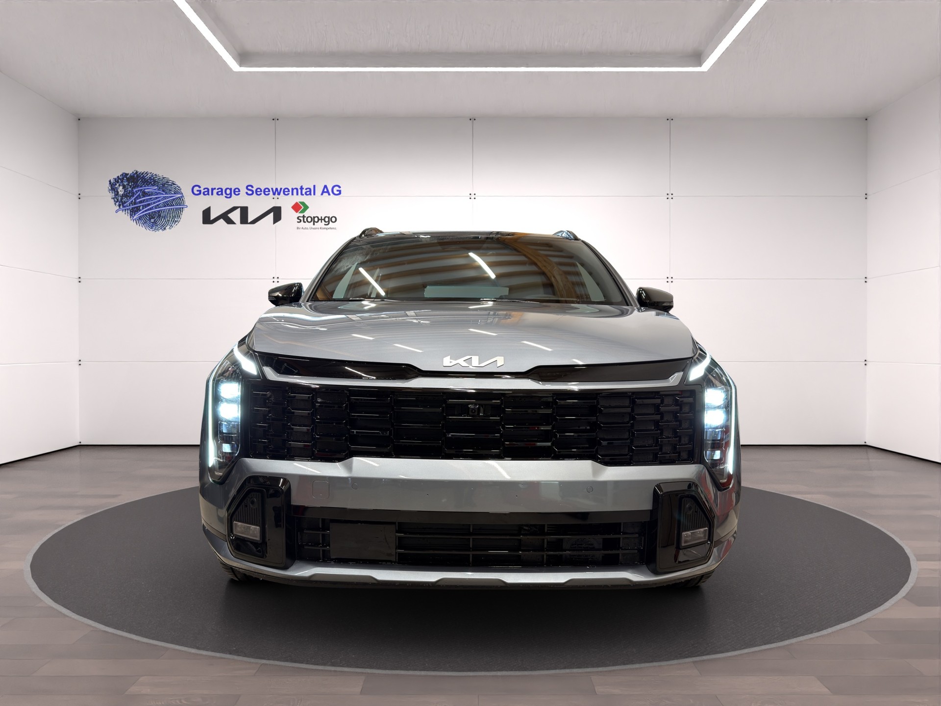KIA Sportage 1.6T-GDi HEV GT-Line 4x4 A-showroom-element-1