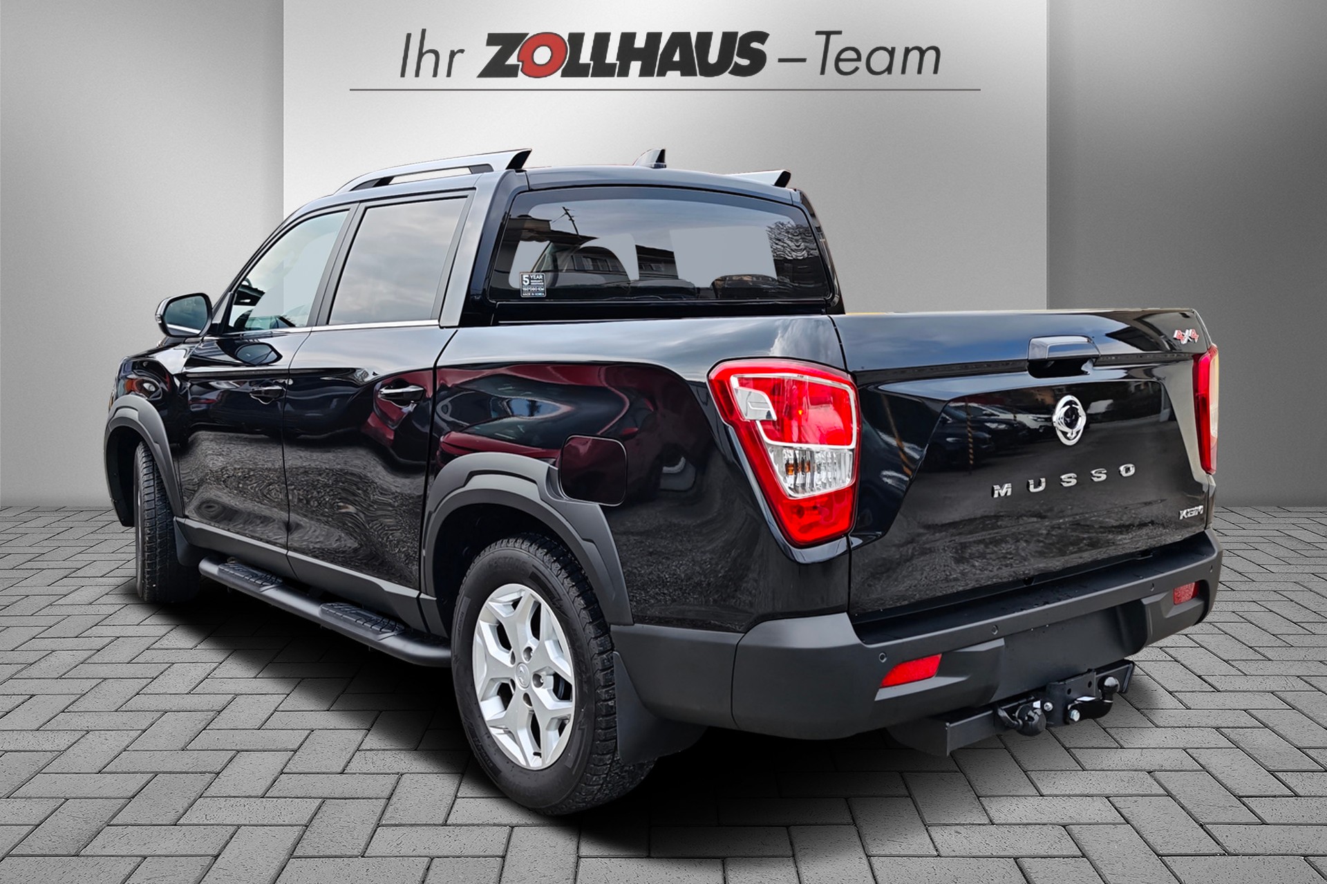 KGM-SsangYong Titanum-showroom-element-3